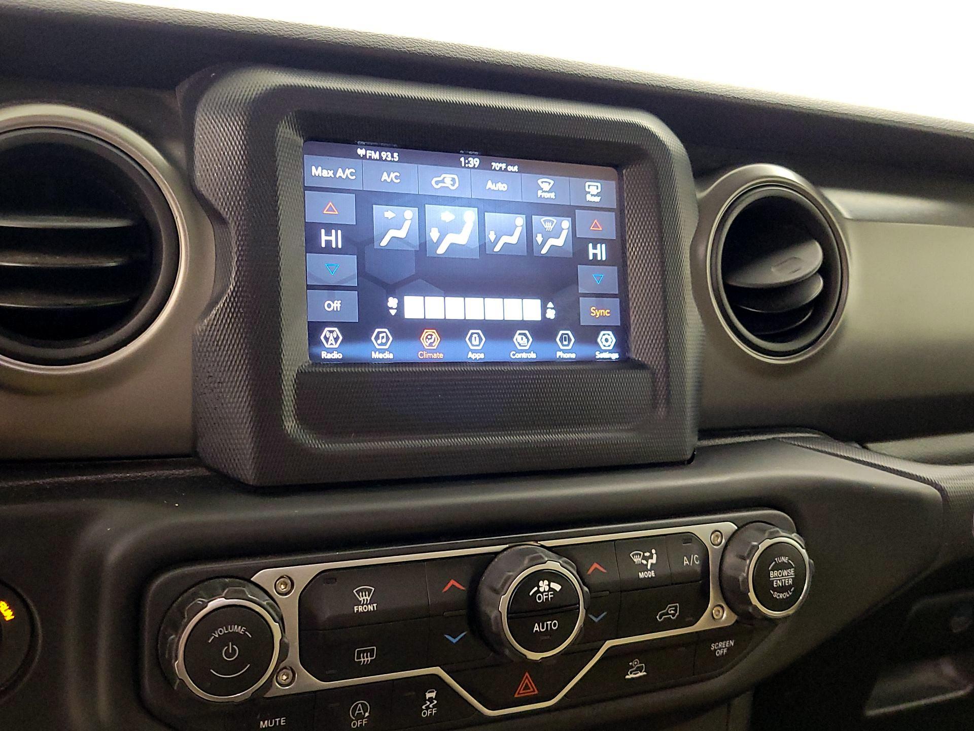 Thumbnail: 2021 Jeep Wrangler - 16