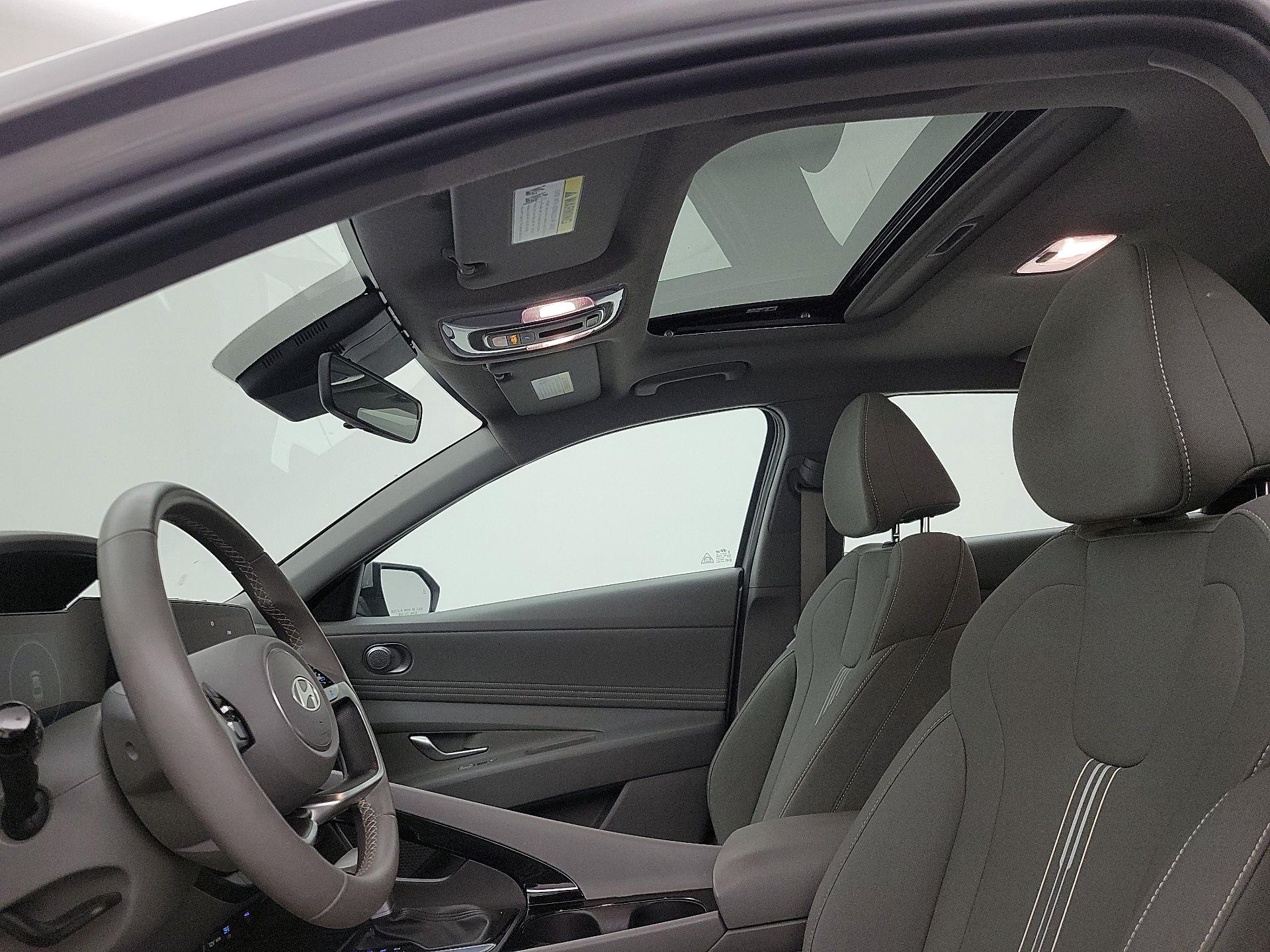 Thumbnail: 2024 Hyundai Elantra - 20