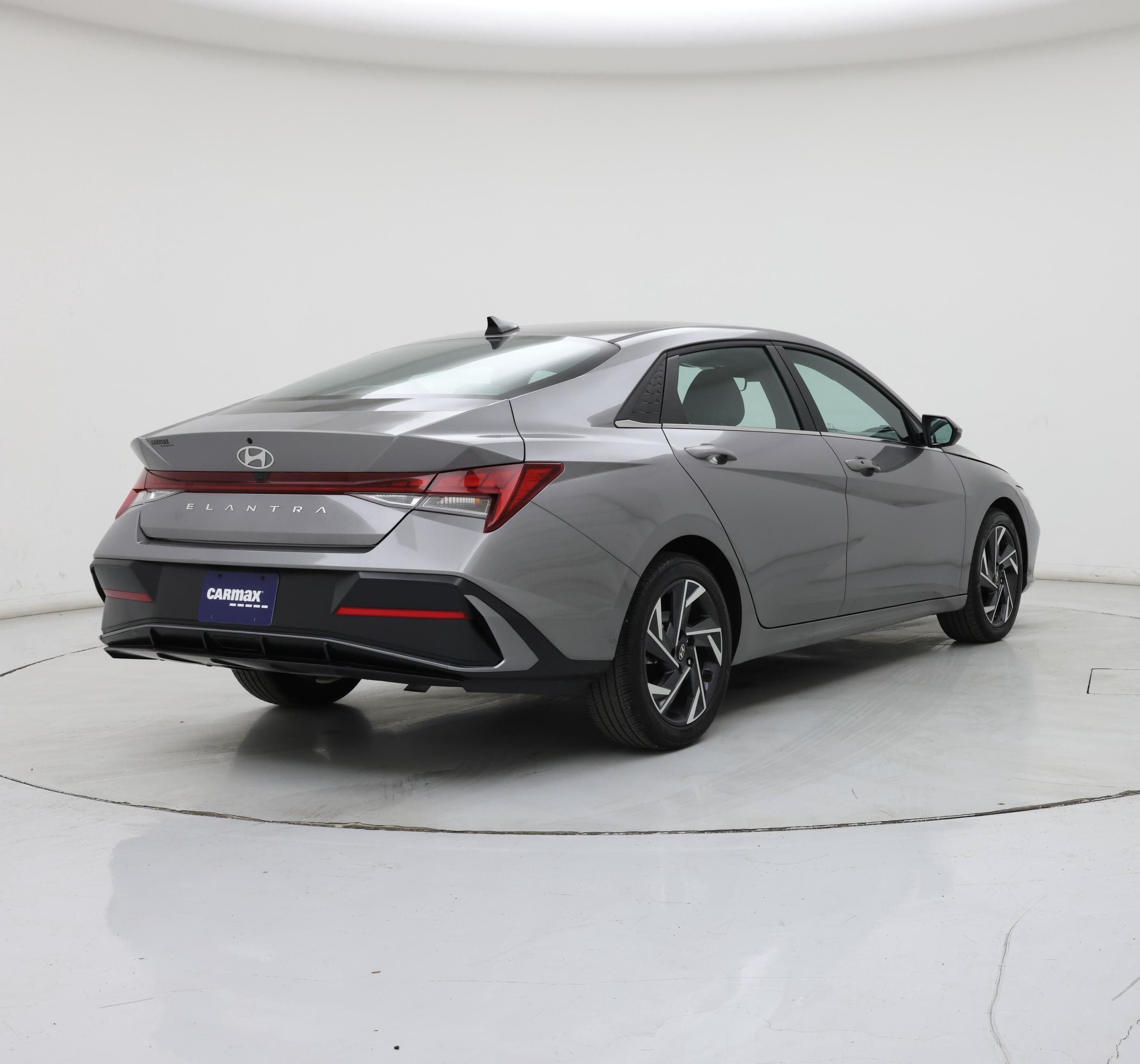 Thumbnail: 2024 Hyundai Elantra - 8