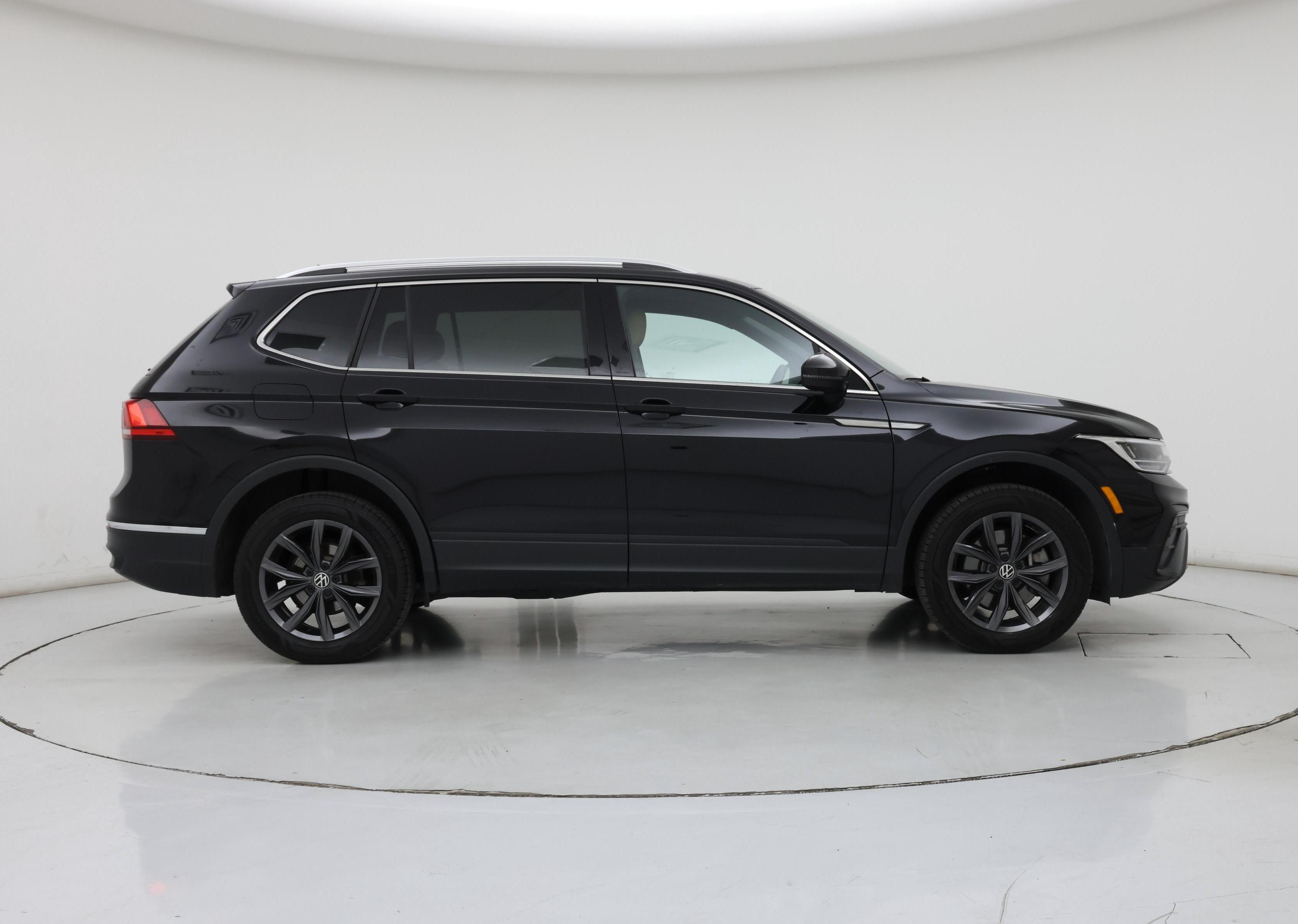 Thumbnail: 2024 Volkswagen Tiguan - 7
