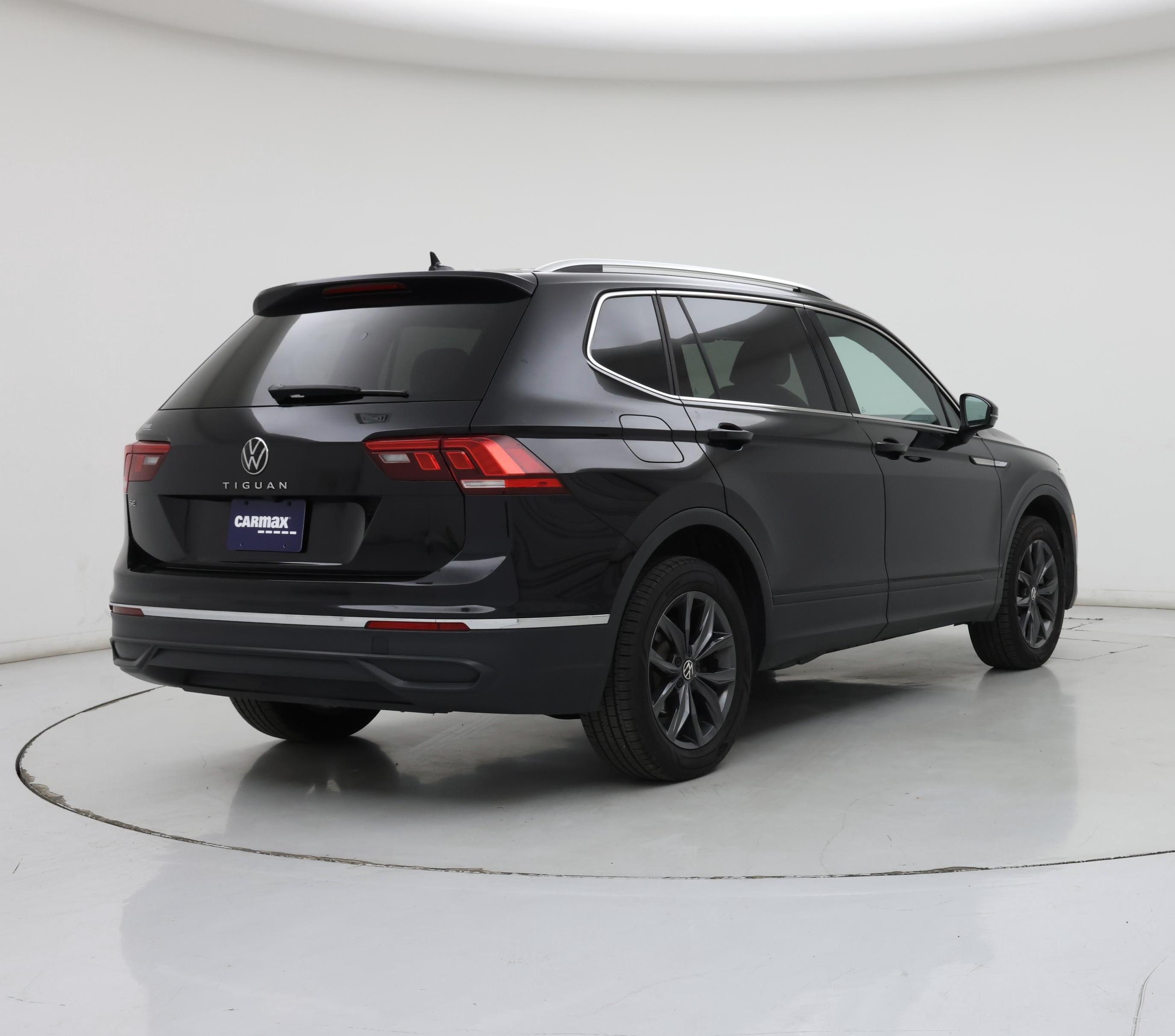 Thumbnail: 2024 Volkswagen Tiguan - 8