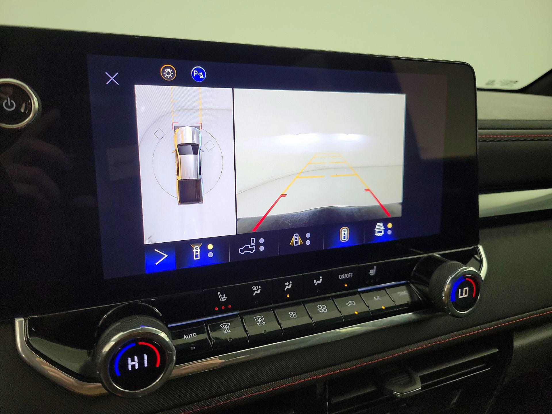 Thumbnail: 2024 Chevrolet Colorado - 13