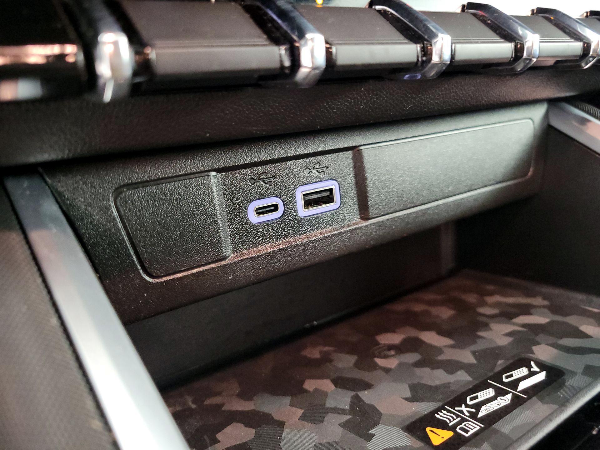 Thumbnail: 2024 Chevrolet Colorado - 17