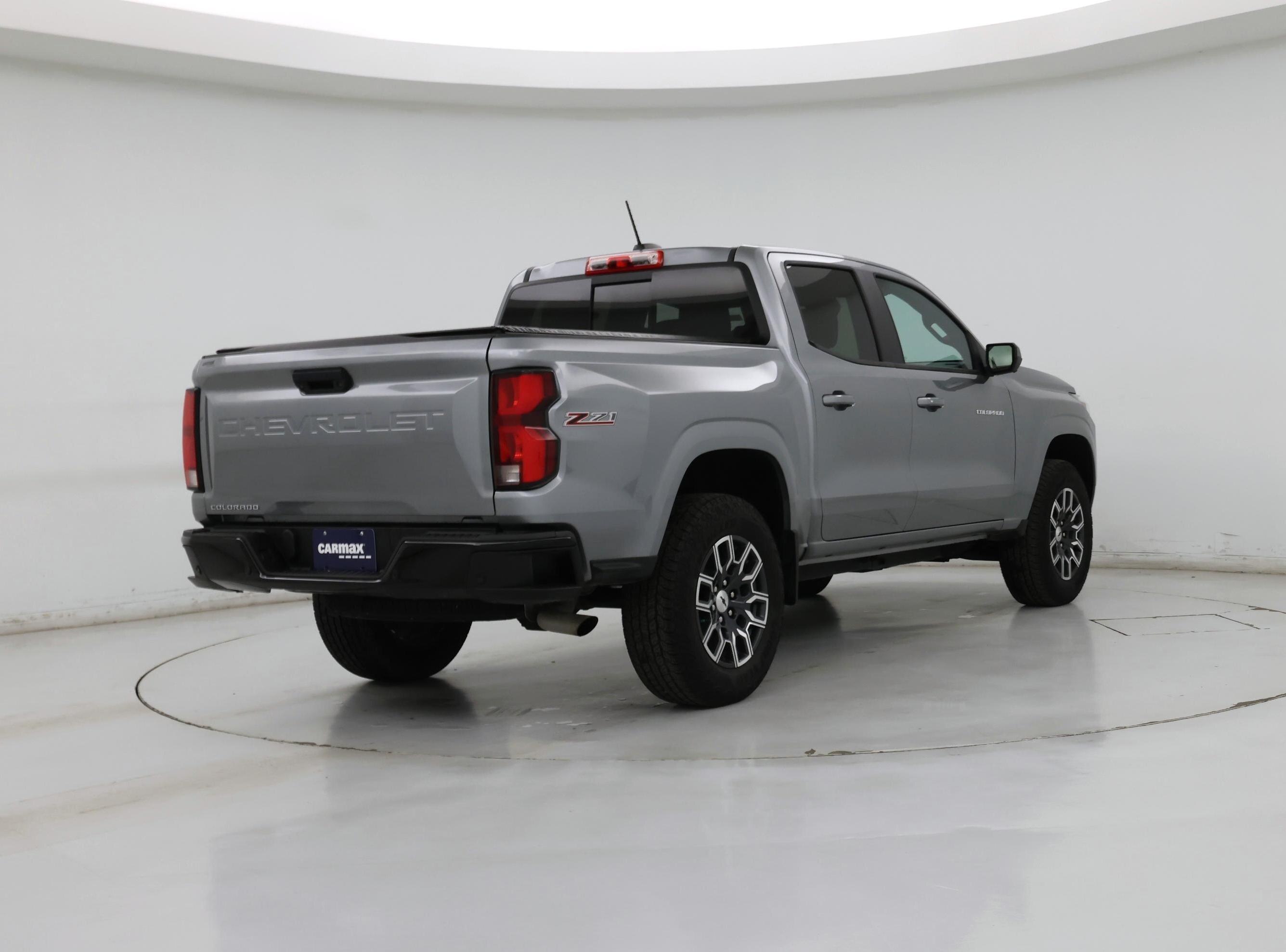 Thumbnail: 2024 Chevrolet Colorado - 8