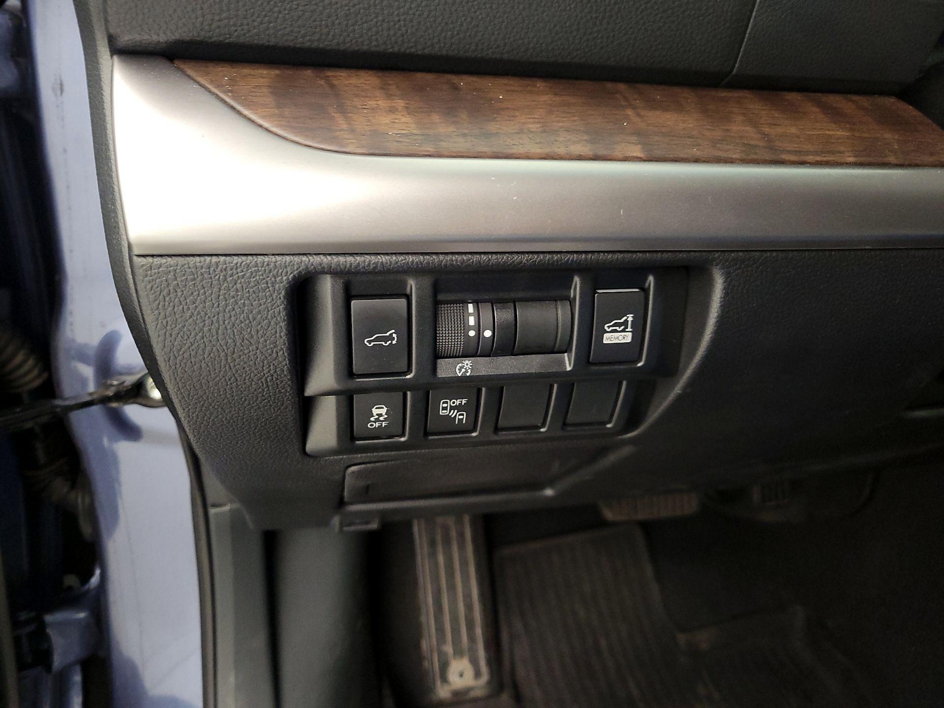 Thumbnail: 2018 Subaru Outback - 13