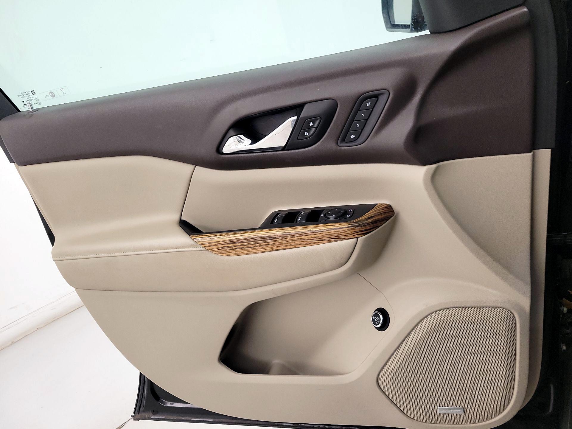 Thumbnail: 2017 GMC Acadia - 12