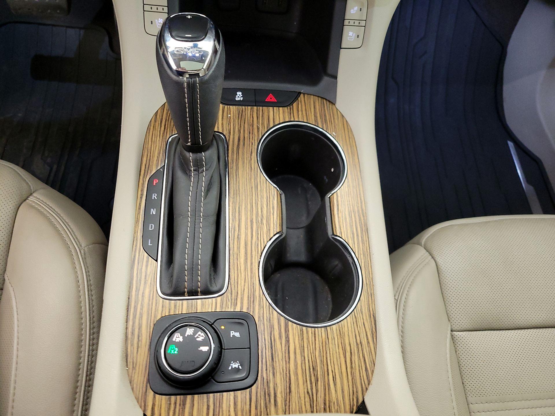 Thumbnail: 2017 GMC Acadia - 18