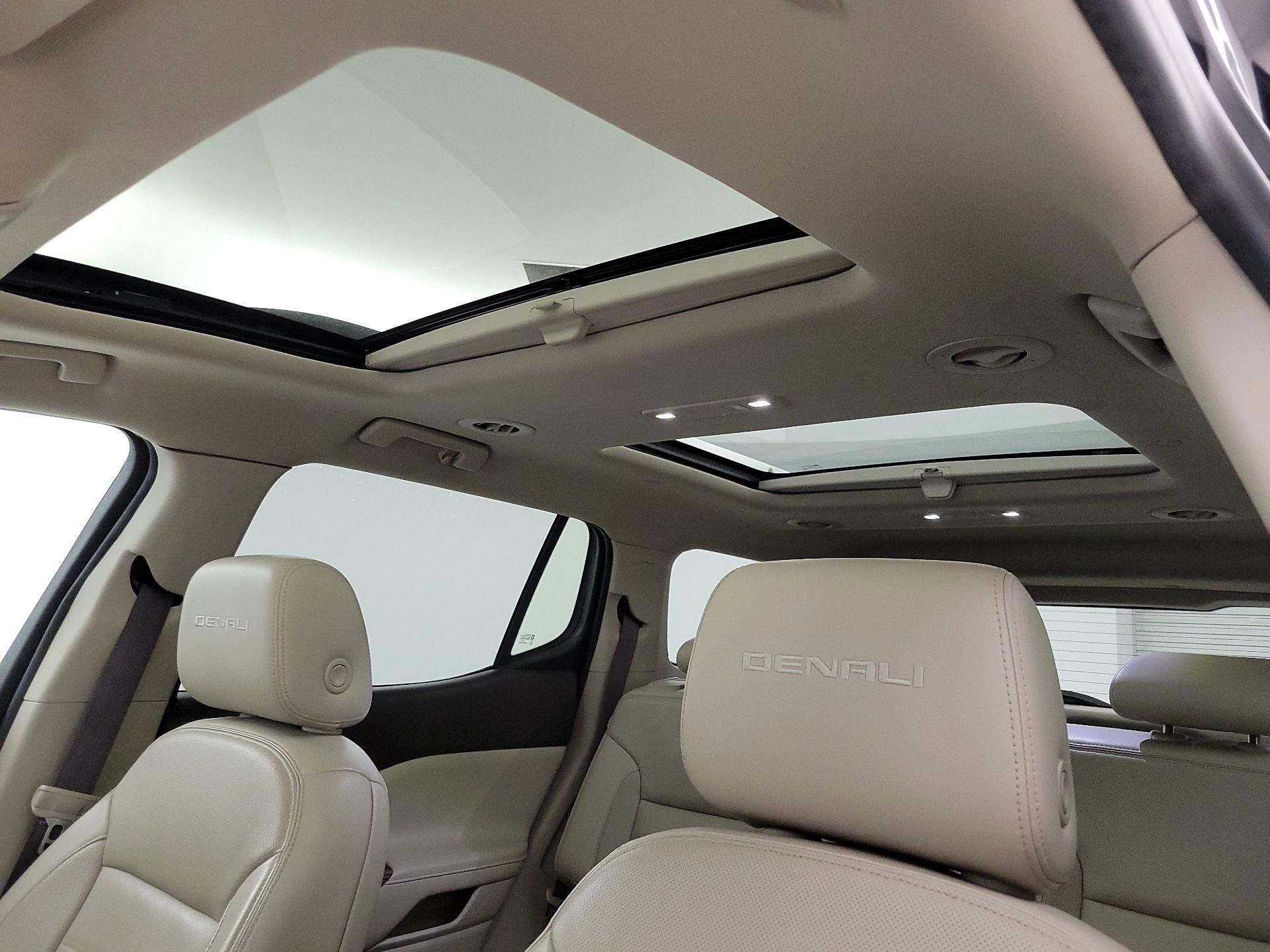 Thumbnail: 2017 GMC Acadia - 20