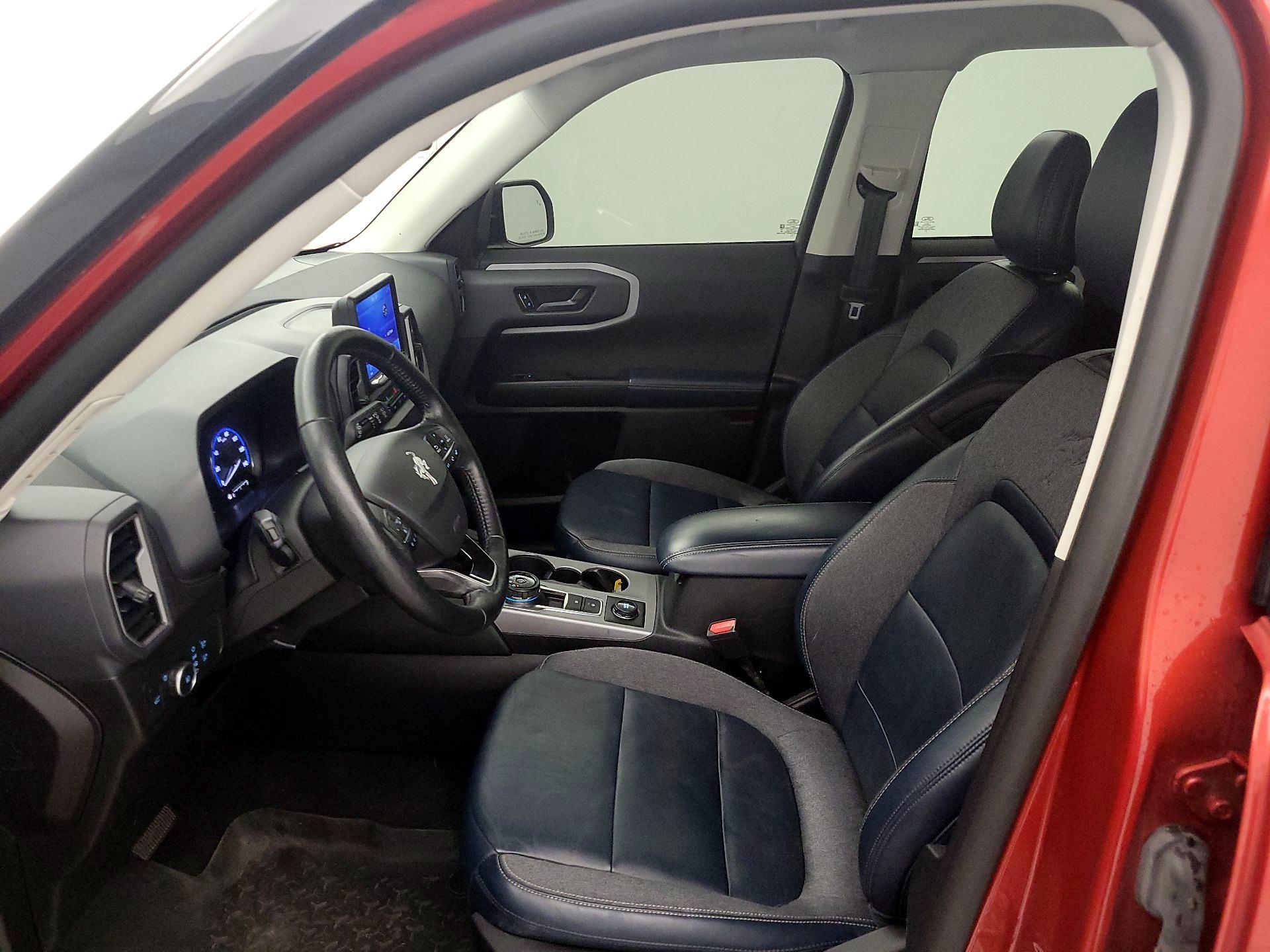 Thumbnail: 2022 Ford Bronco Sport - 11