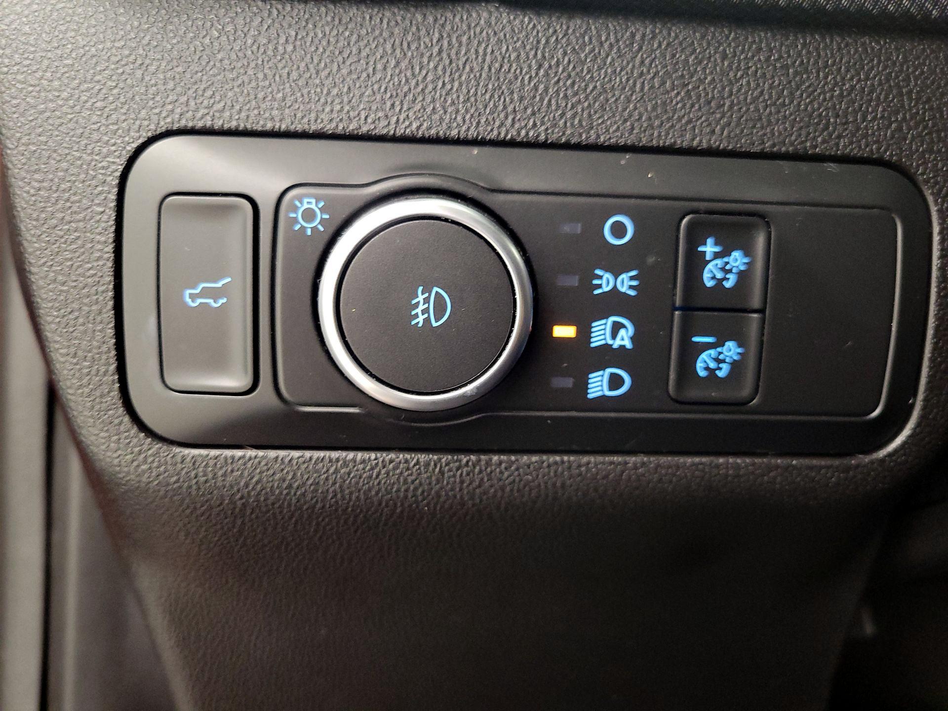 Thumbnail: 2022 Ford Bronco Sport - 13