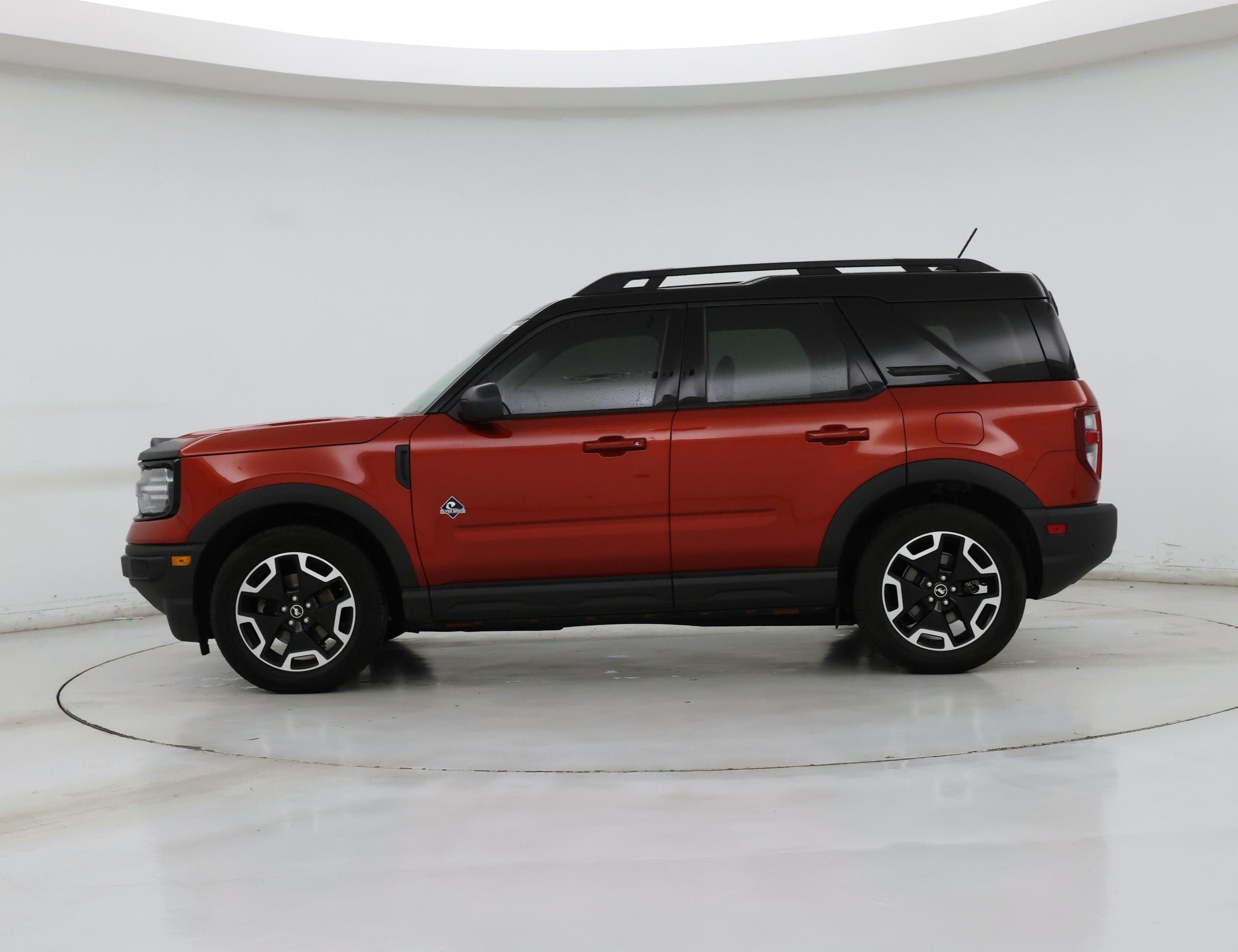 Thumbnail: 2022 Ford Bronco Sport - 3