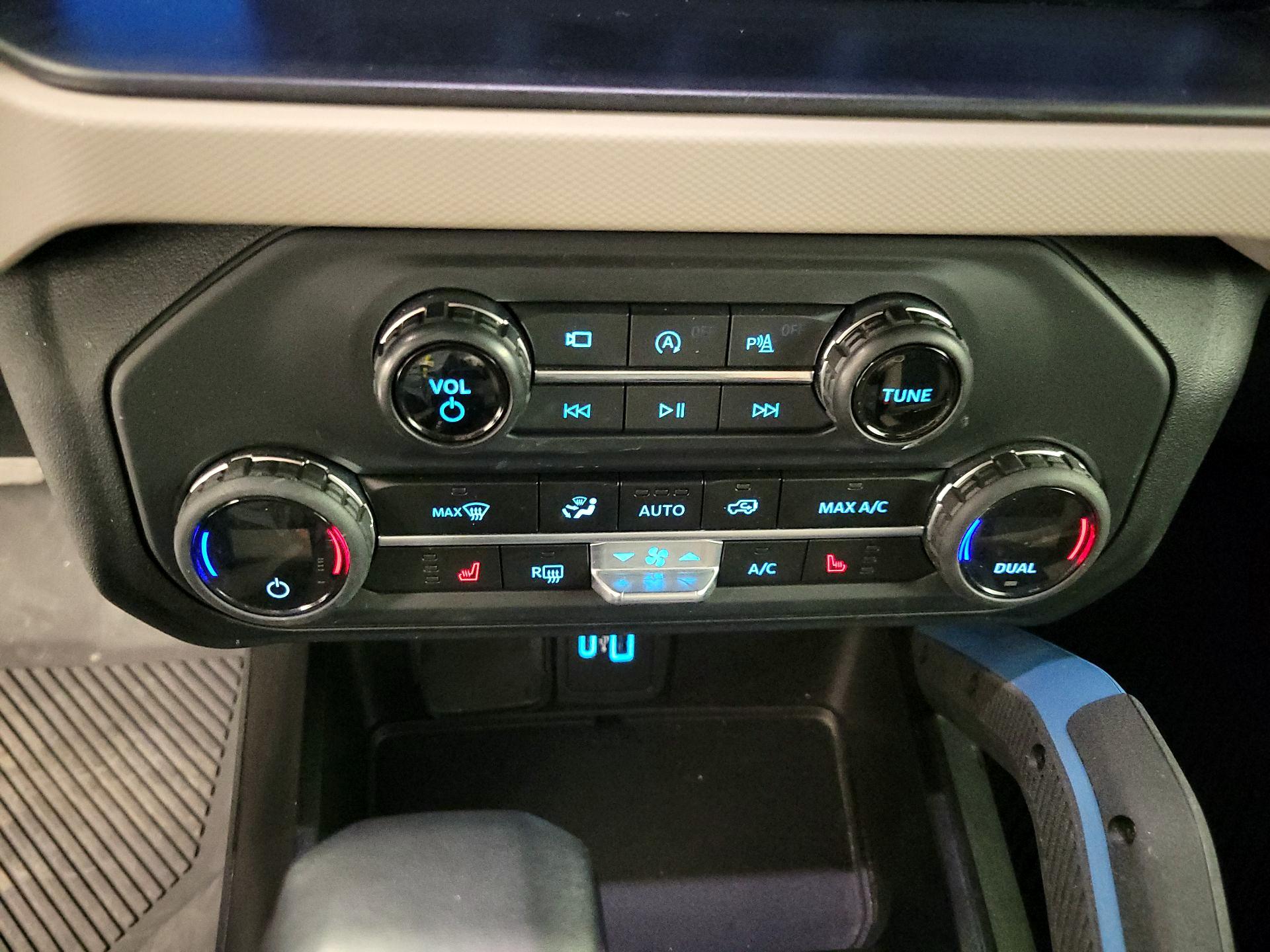 Thumbnail: 2023 Ford Bronco - 16