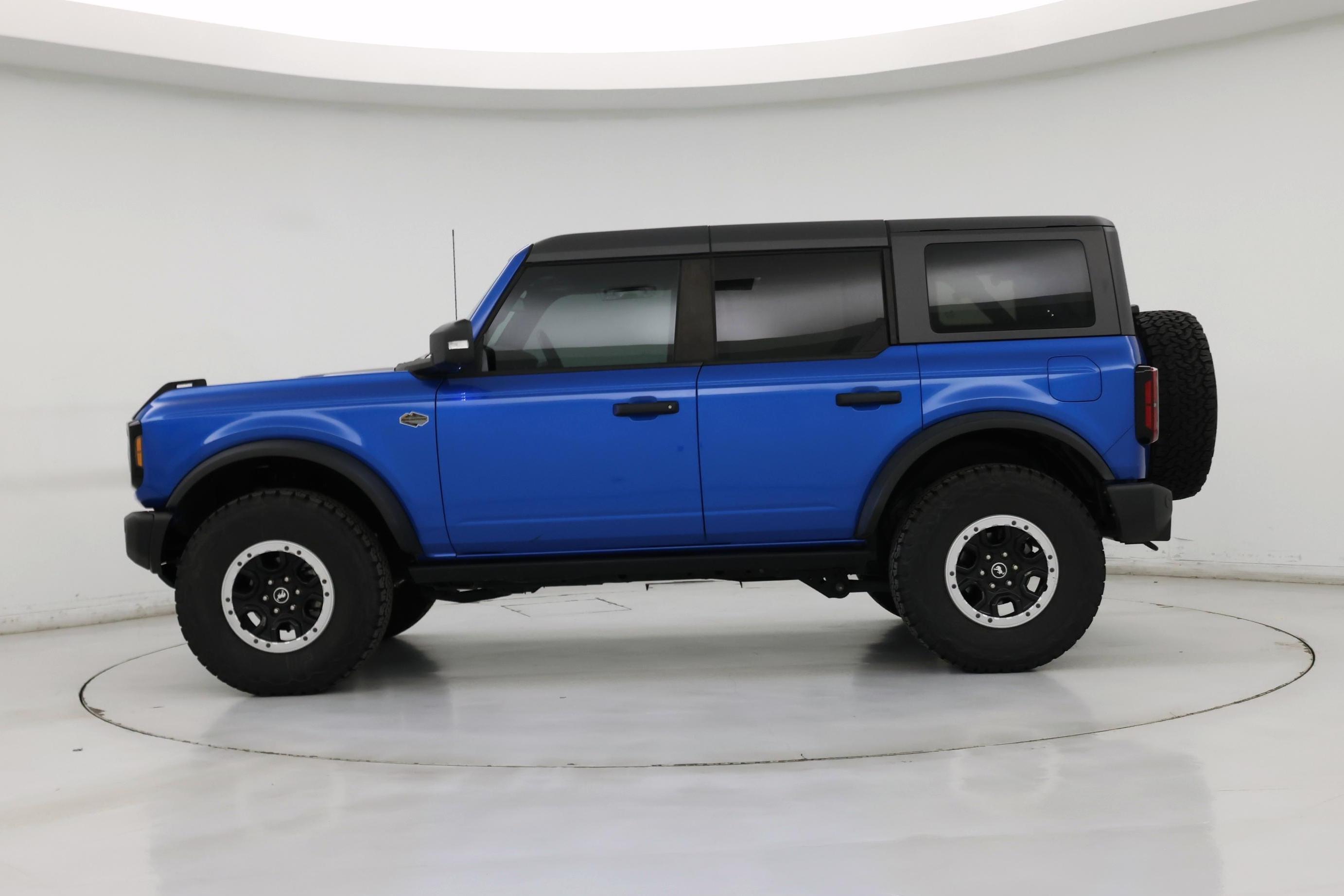 Thumbnail: 2023 Ford Bronco - 3