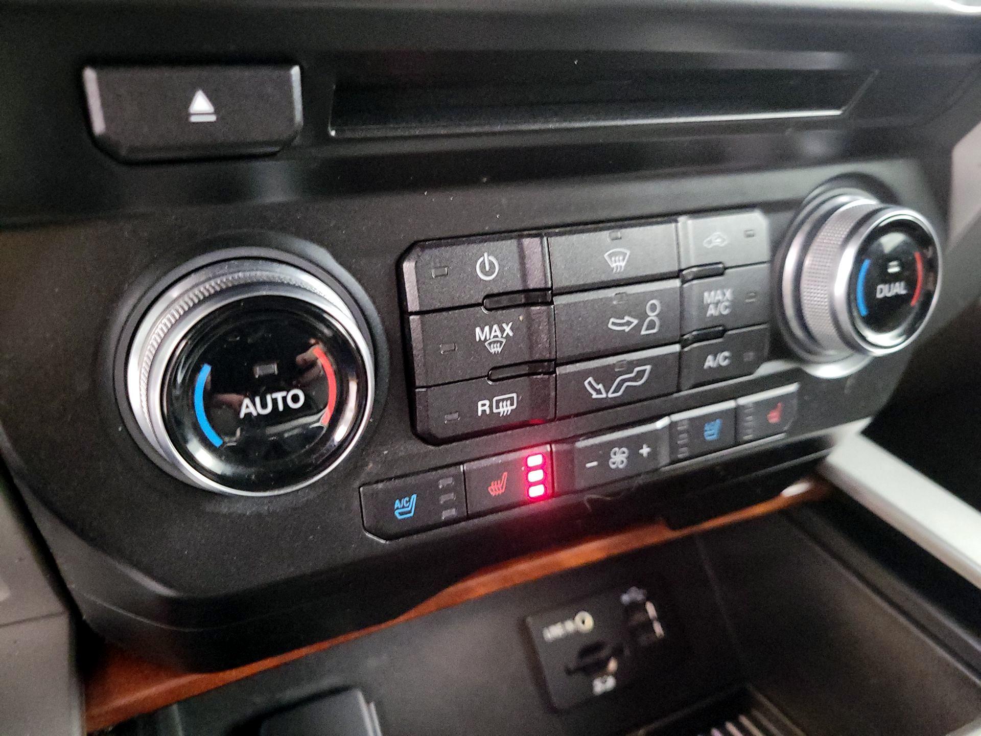 Thumbnail: 2015 Ford F-150 - 16