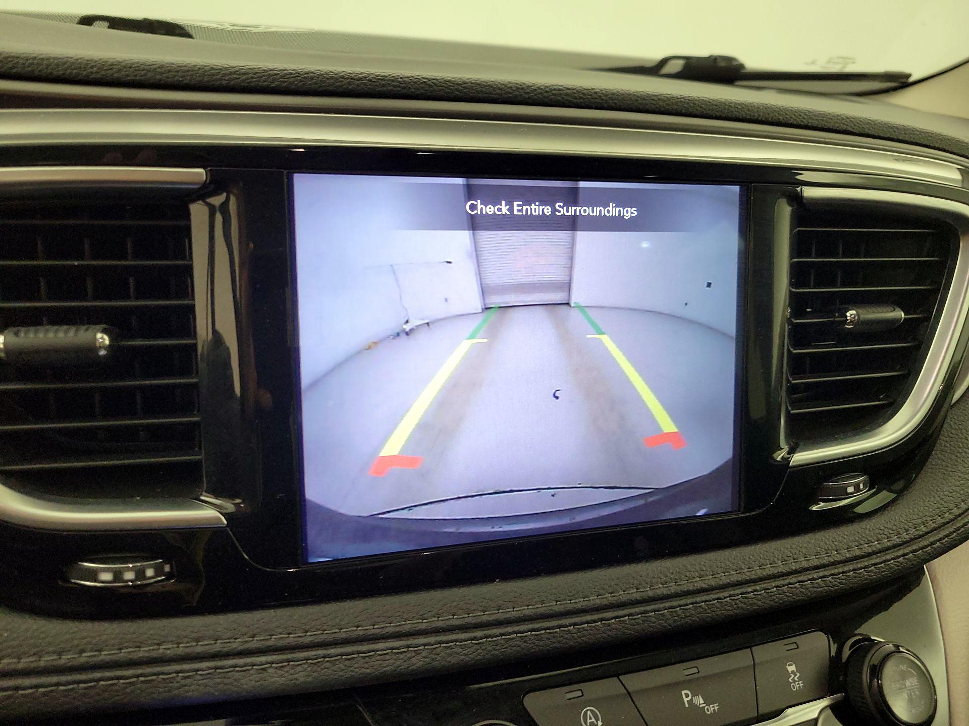 Thumbnail: 2019 Chrysler Pacifica - 15