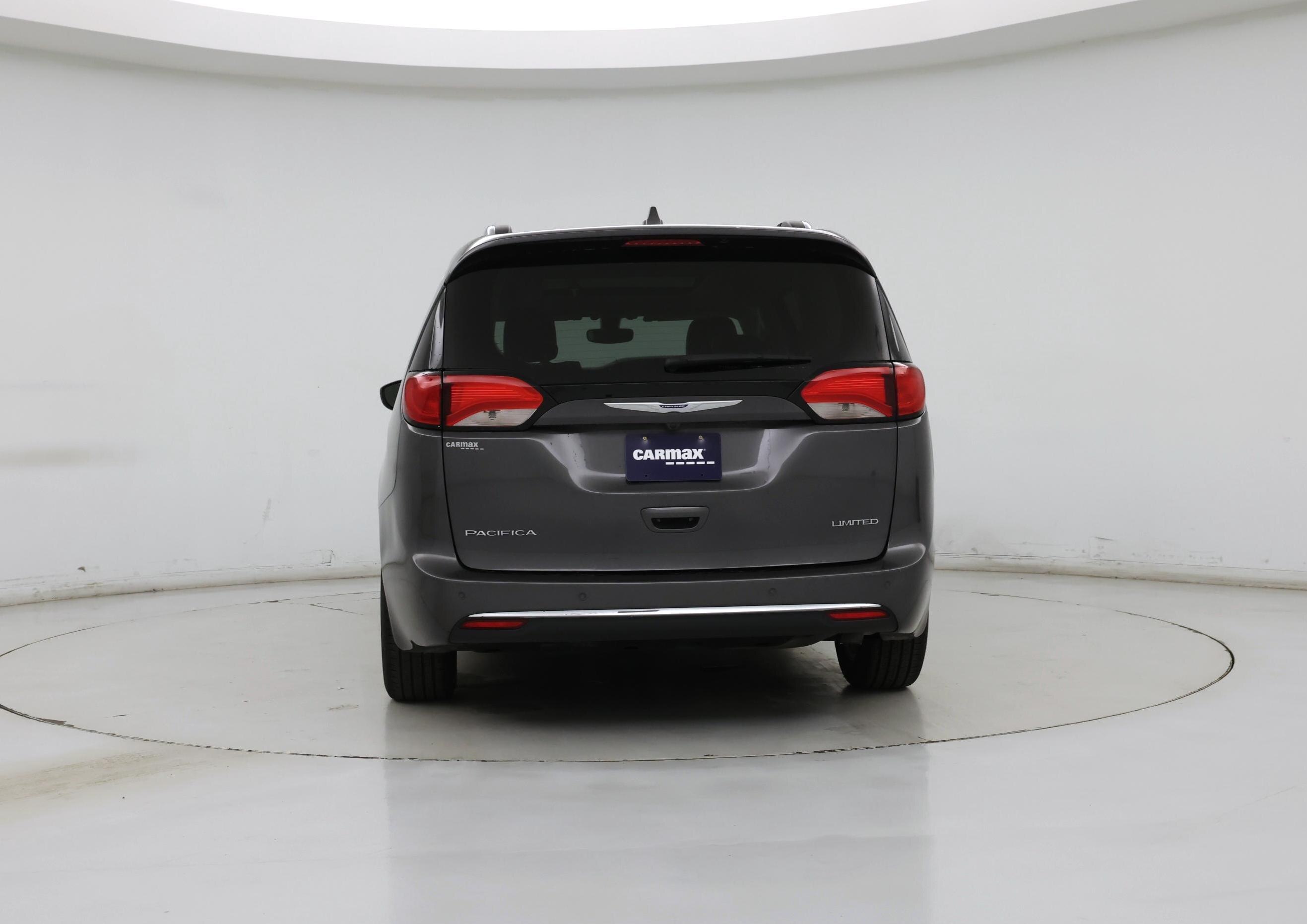 Thumbnail: 2019 Chrysler Pacifica - 6