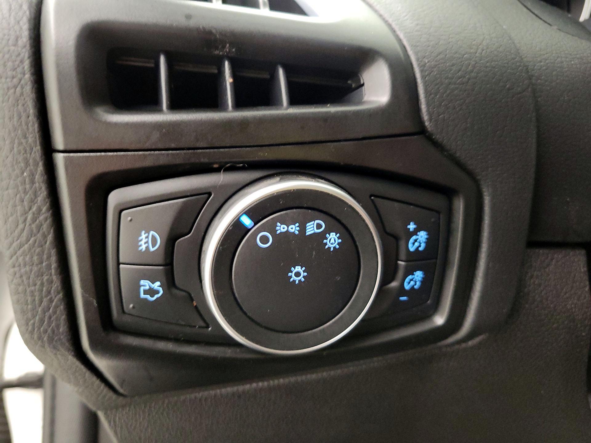 Thumbnail: 2018 Ford Focus - 13