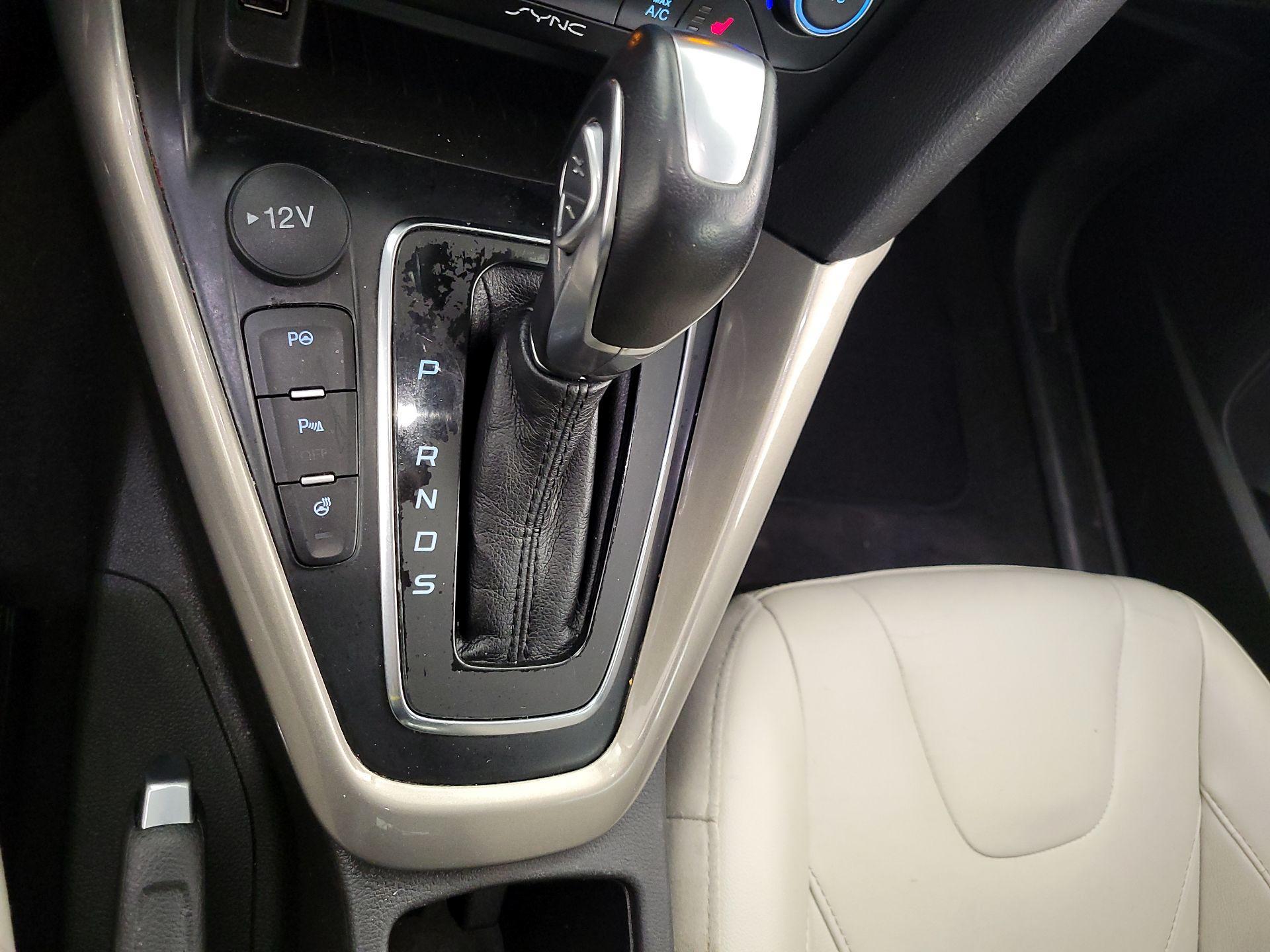 Thumbnail: 2018 Ford Focus - 18