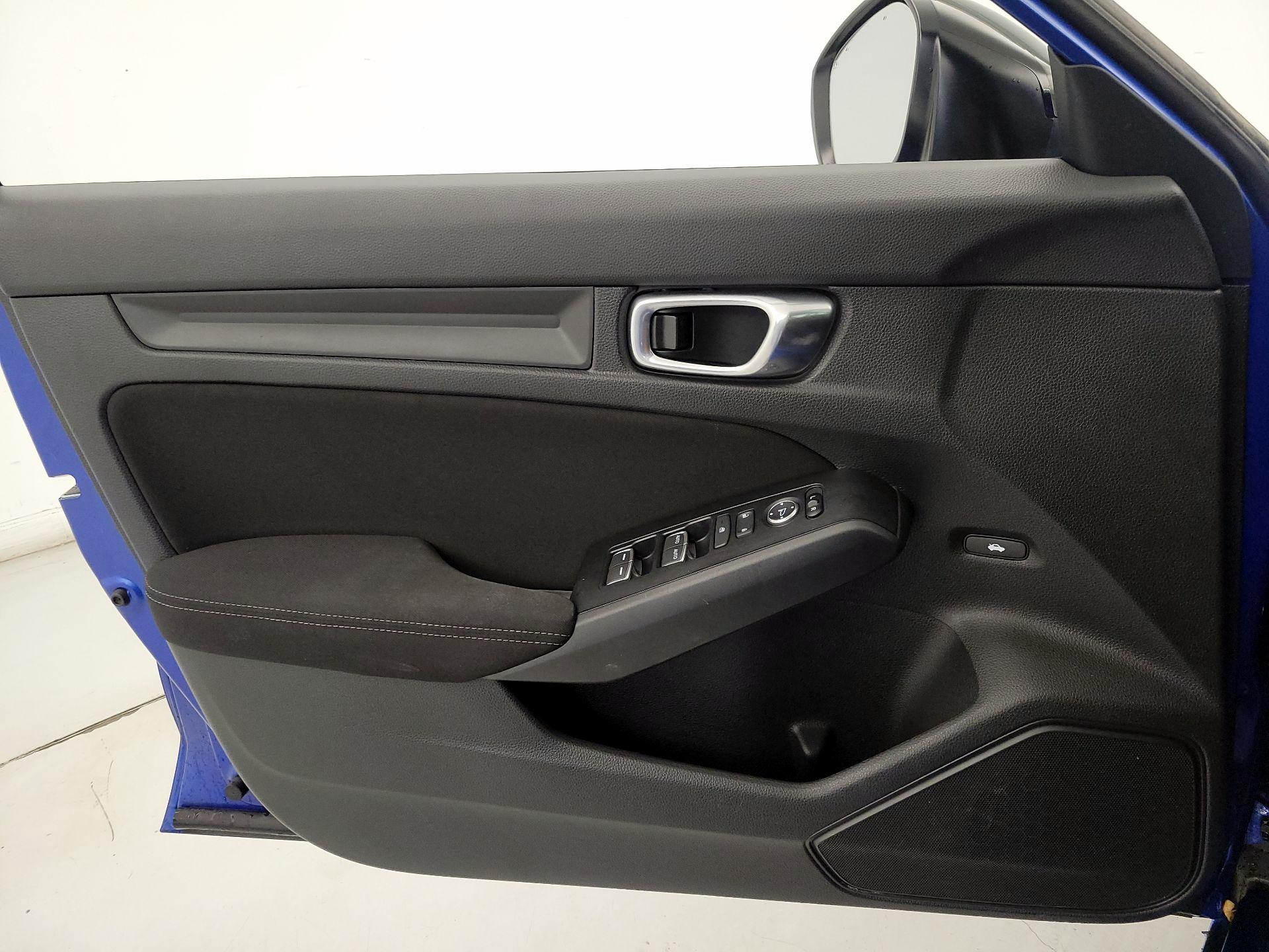 Thumbnail: 2023 Honda Civic - 12