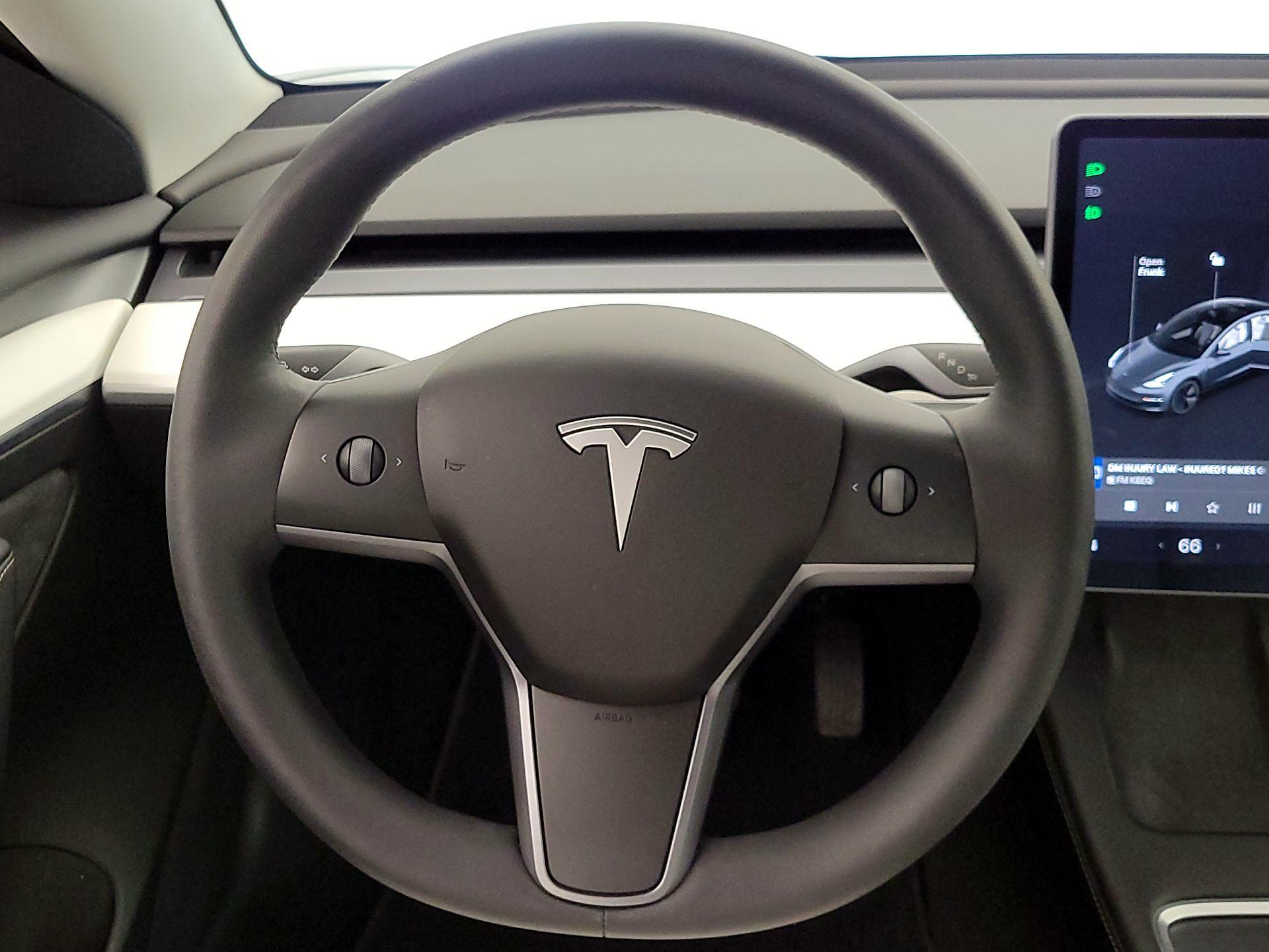 Thumbnail: 2022 Tesla Model 3 - 10