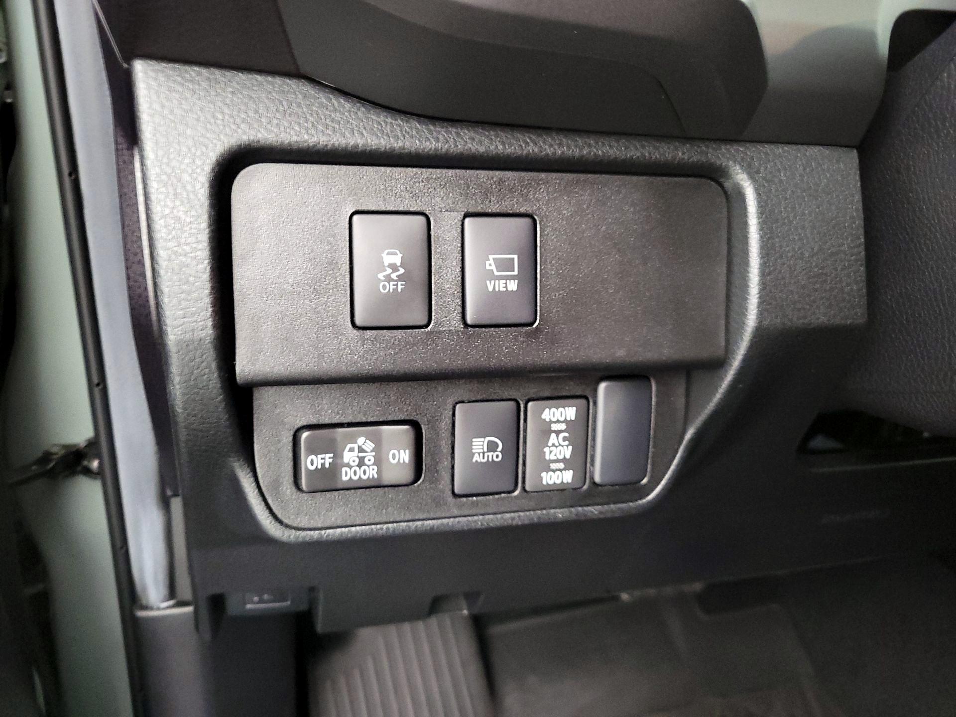 Thumbnail: 2023 Toyota Tacoma - 13