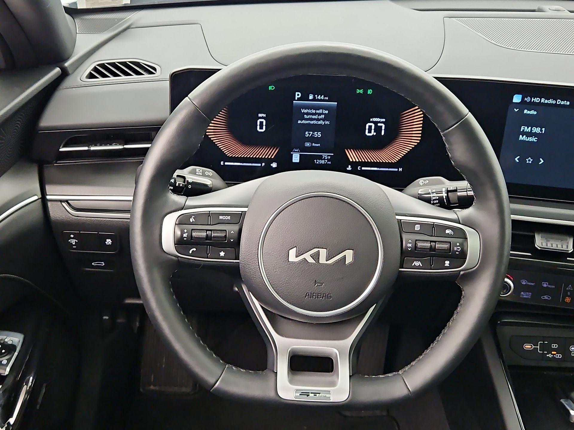 Thumbnail: 2025 Kia K5 - 10