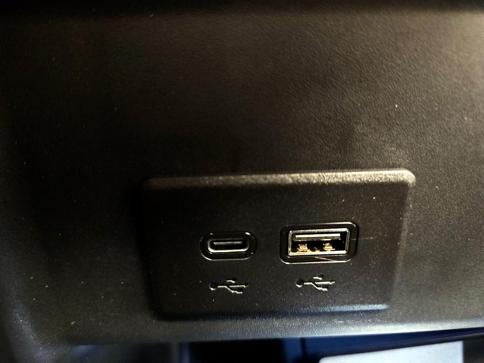 Thumbnail: 2026 Chevrolet Silverado 1500 - 19