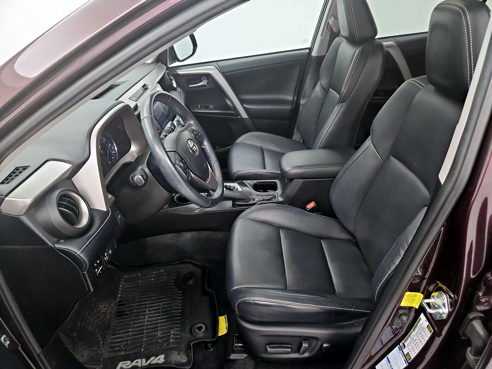 Thumbnail: 2018 Toyota RAV4 - 11