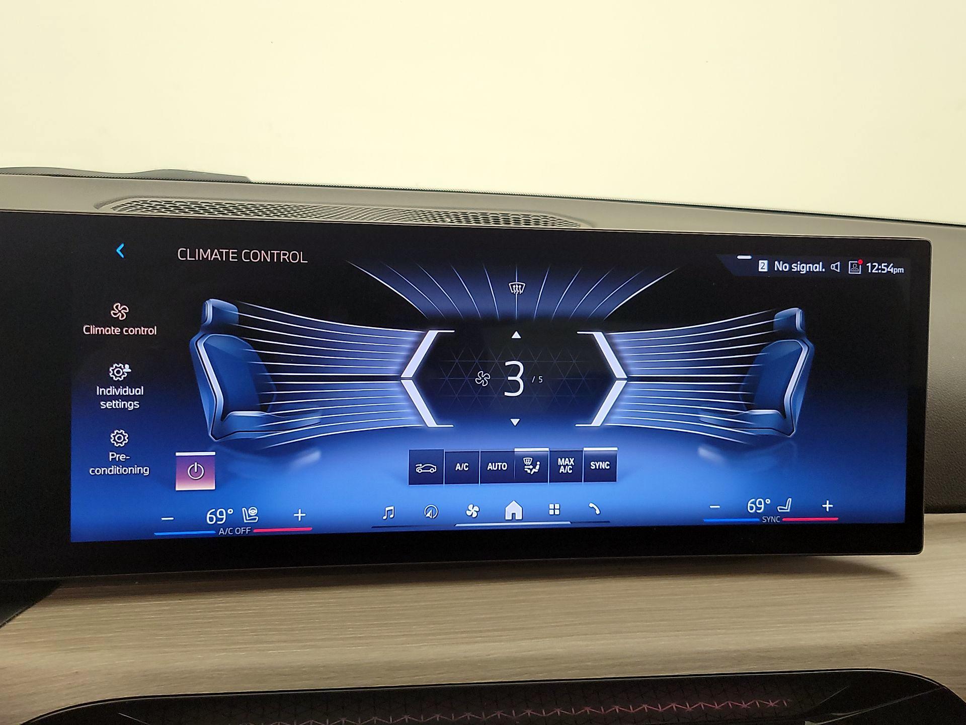 Thumbnail: 2025 BMW 3 Series - 17