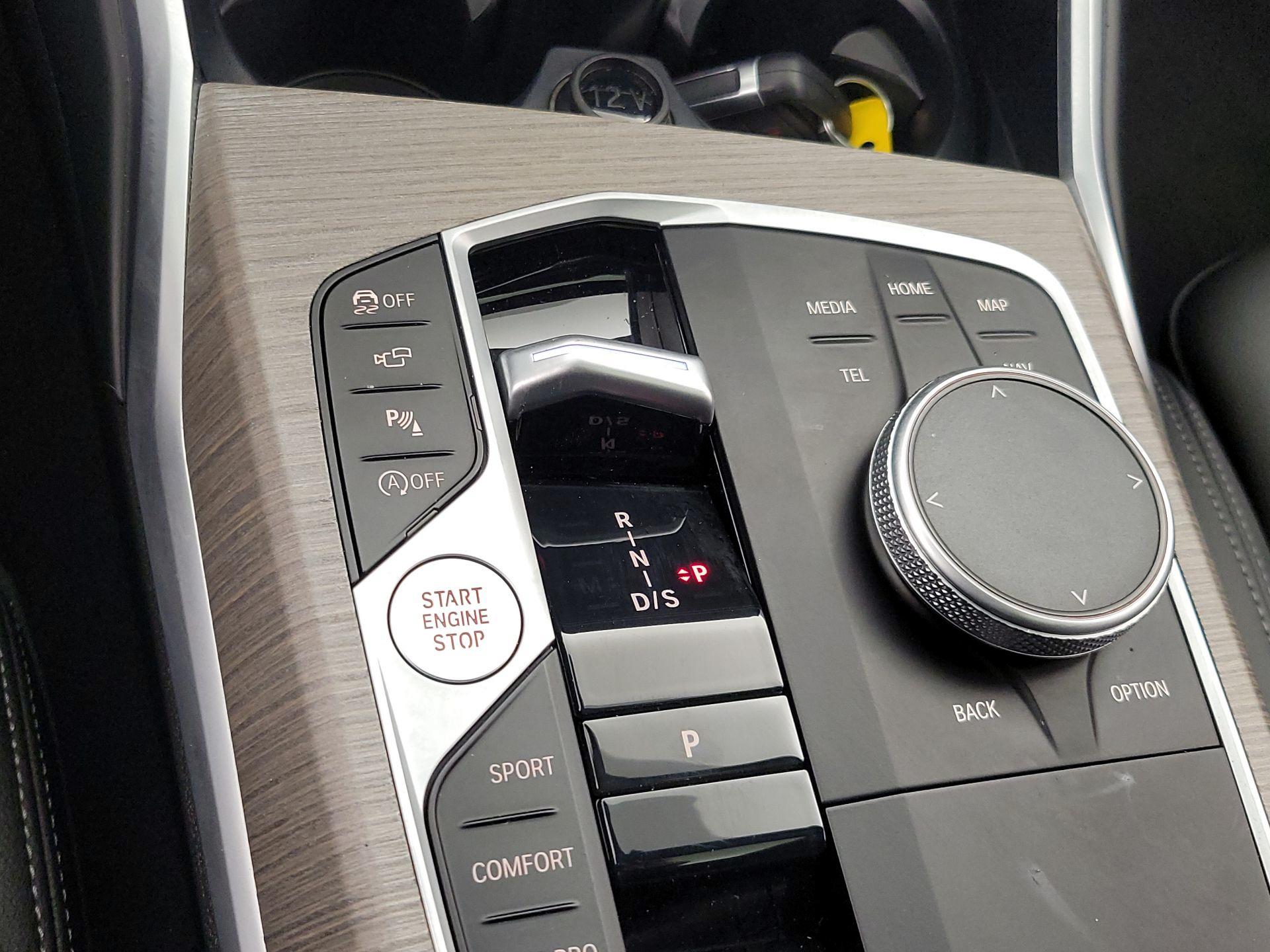 Thumbnail: 2025 BMW 3 Series - 18