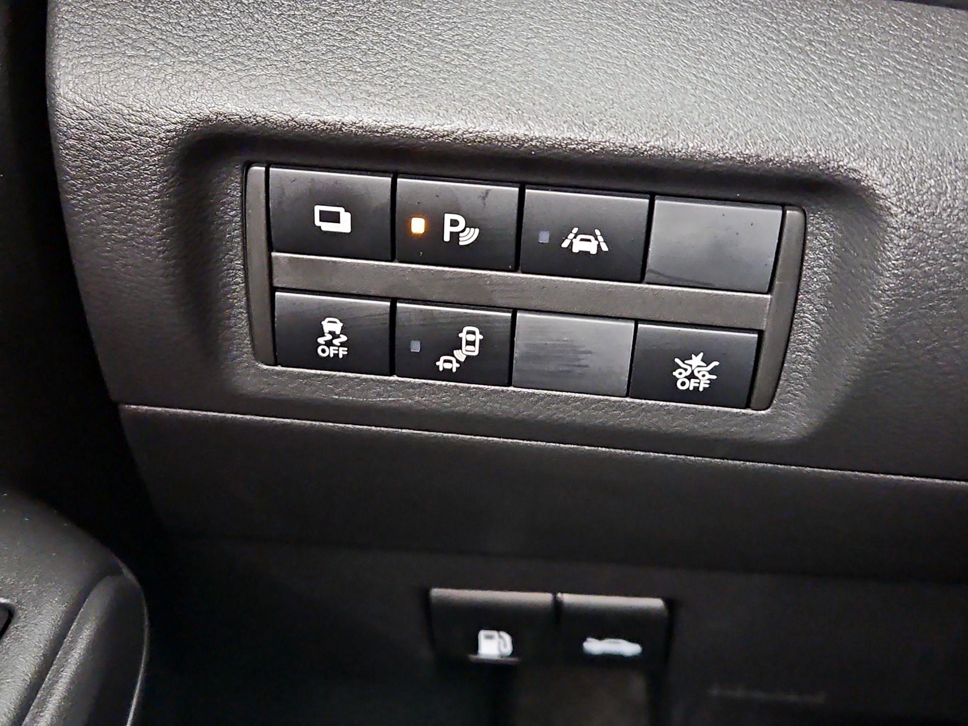 Thumbnail: 2025 Nissan Kicks - 13