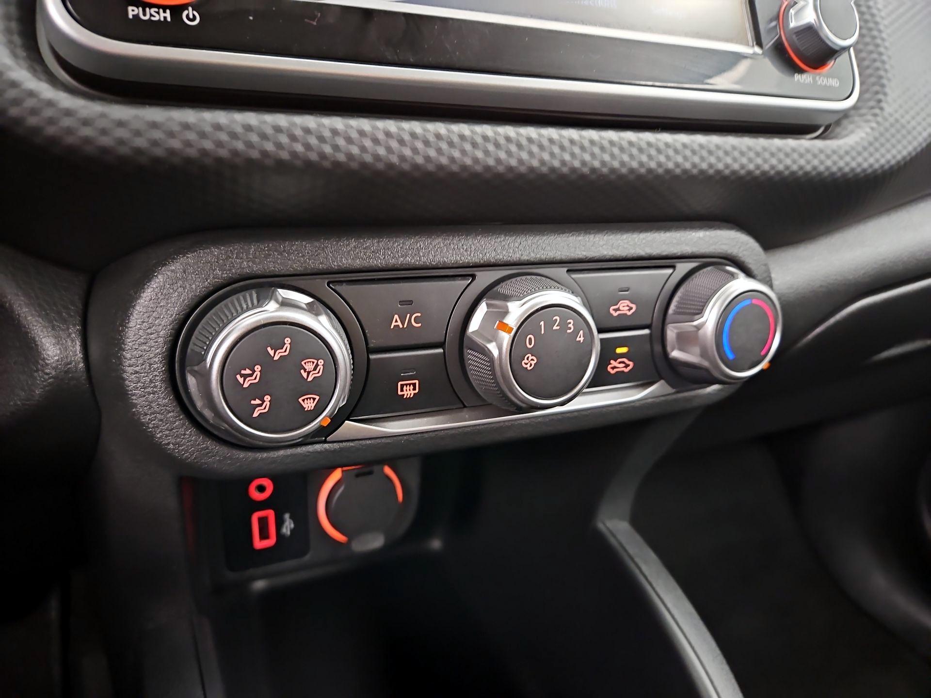 Thumbnail: 2025 Nissan Kicks - 16