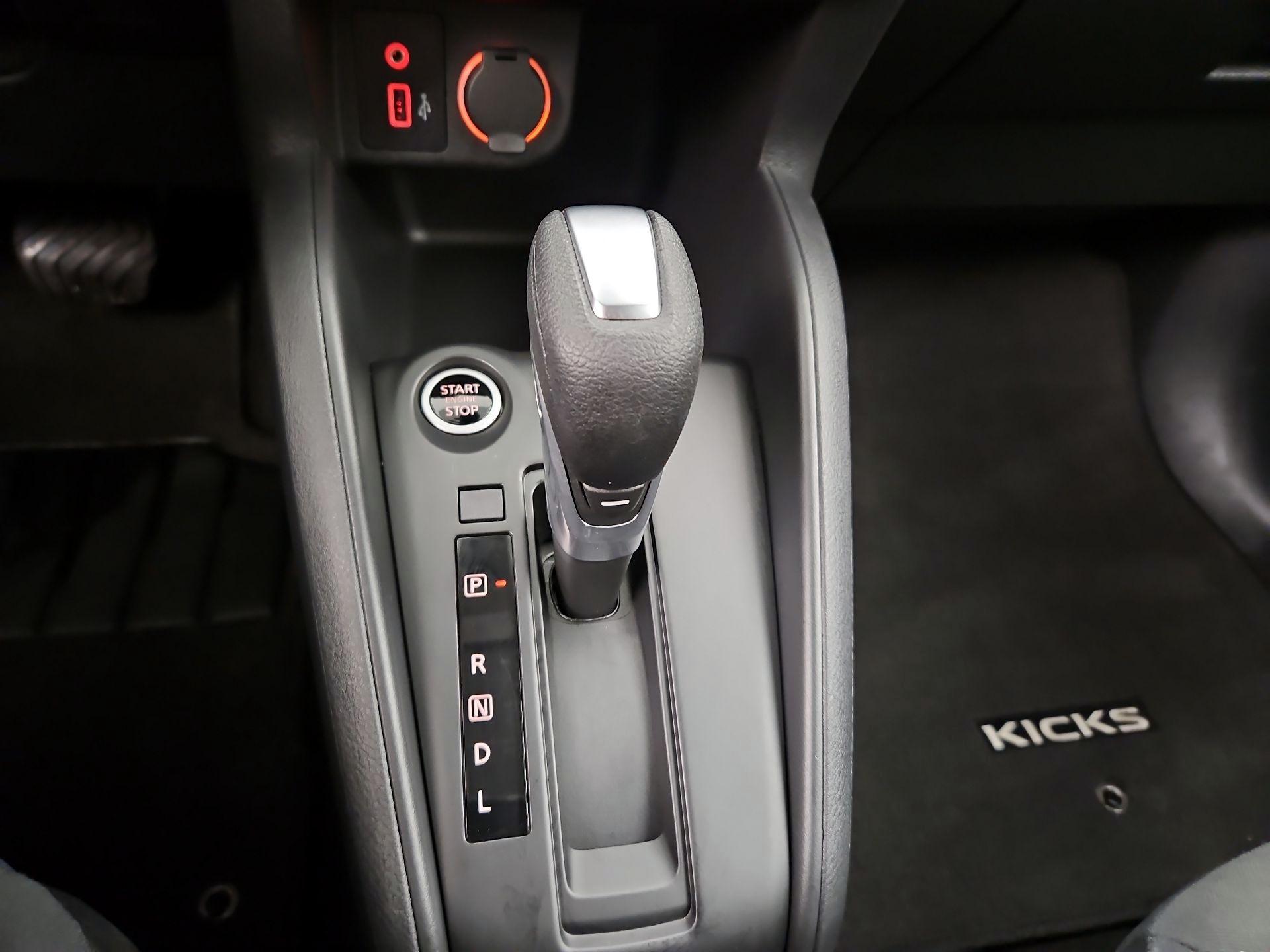 Thumbnail: 2025 Nissan Kicks - 17