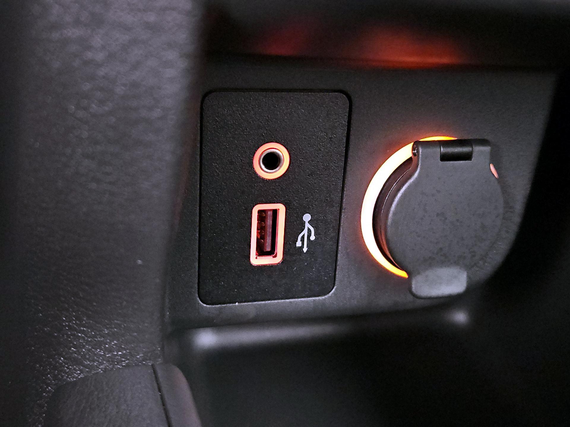 Thumbnail: 2025 Nissan Kicks - 18