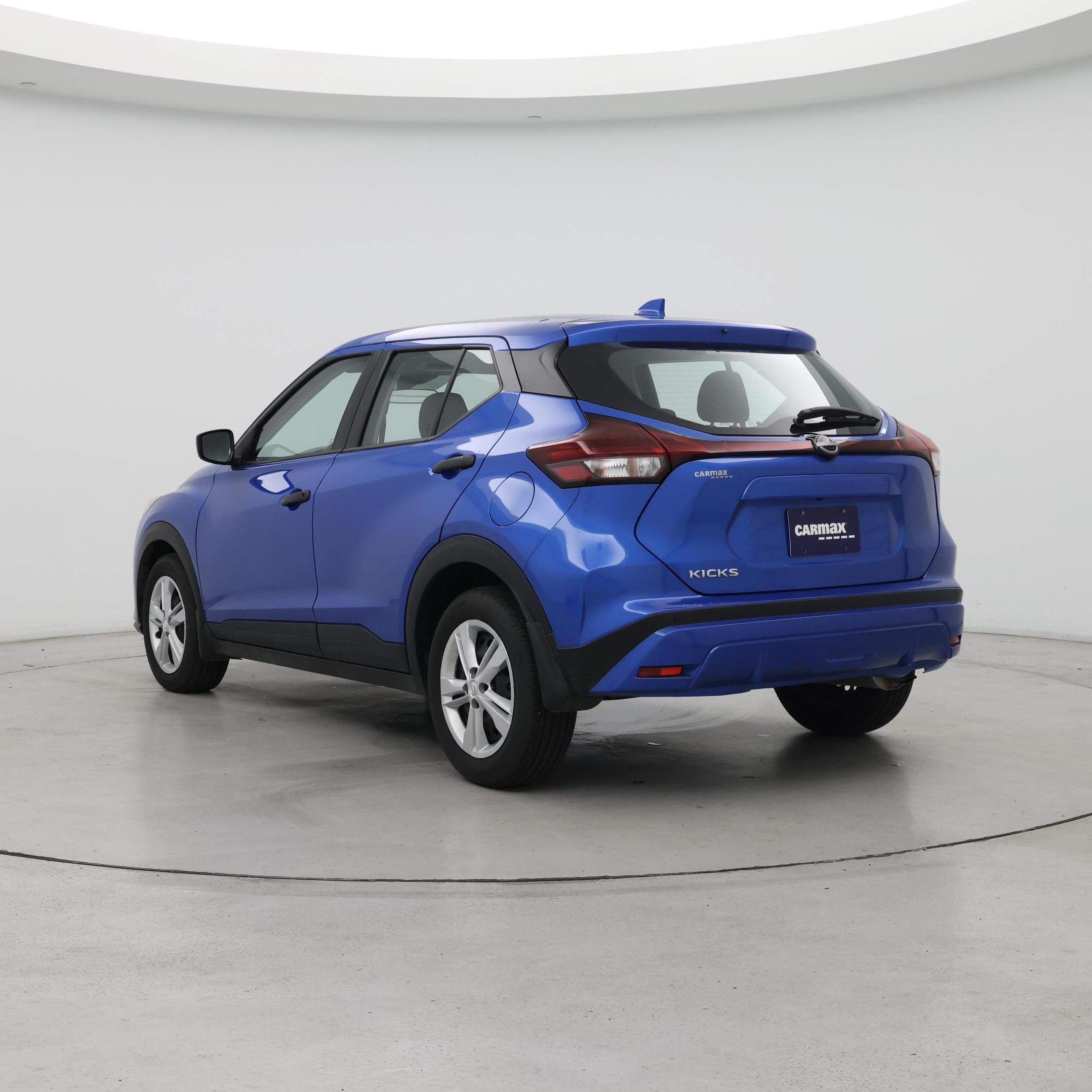 Thumbnail: 2025 Nissan Kicks - 2