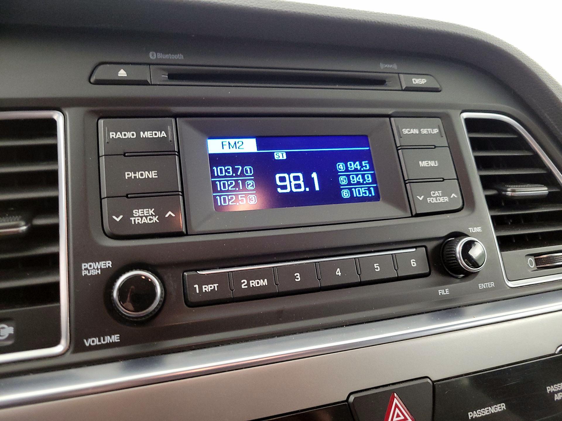 Thumbnail: 2015 Hyundai Sonata - 14