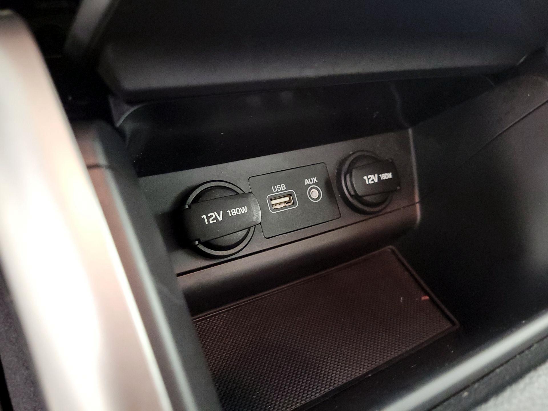 Thumbnail: 2015 Hyundai Sonata - 17