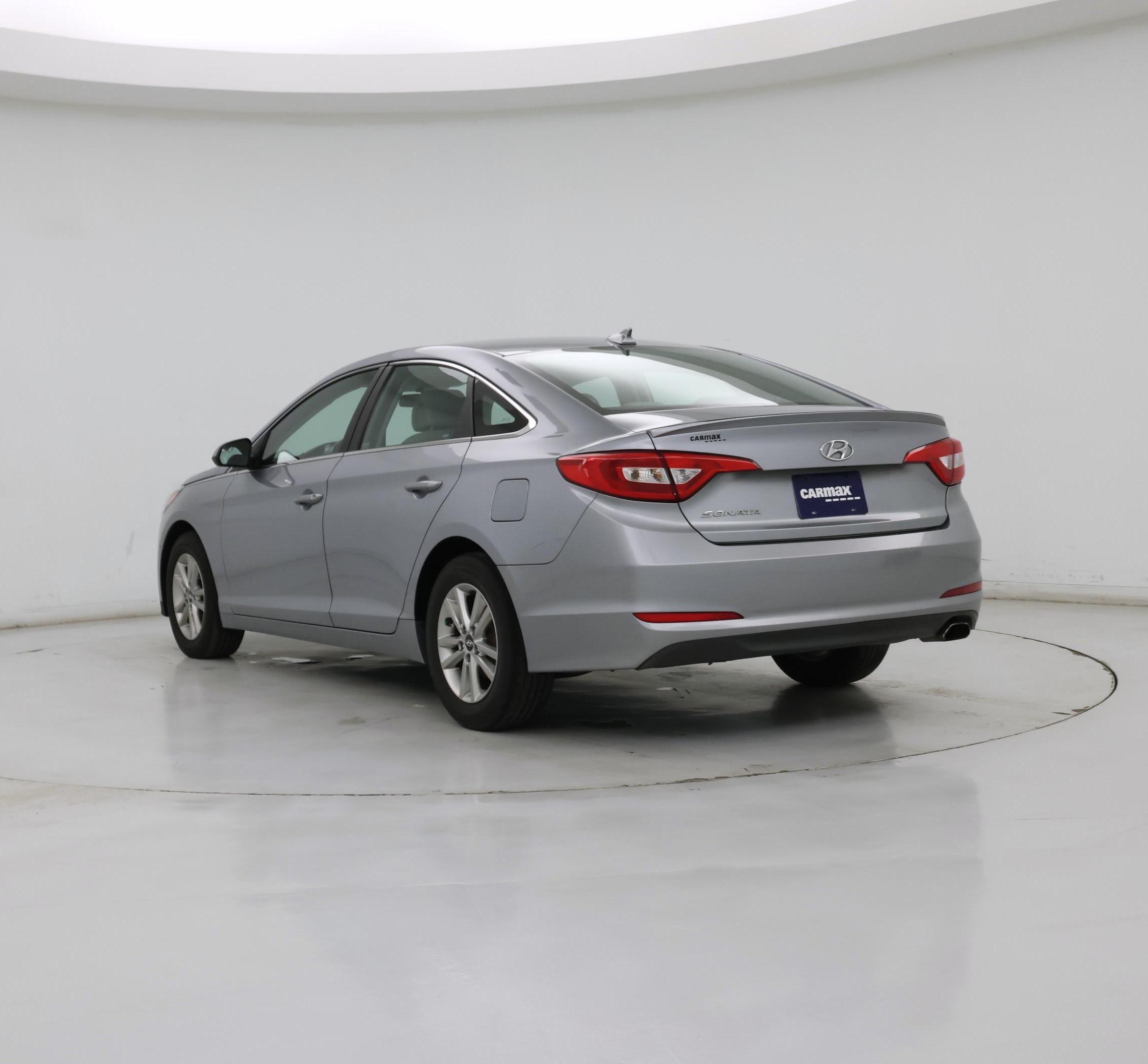 Thumbnail: 2015 Hyundai Sonata - 2