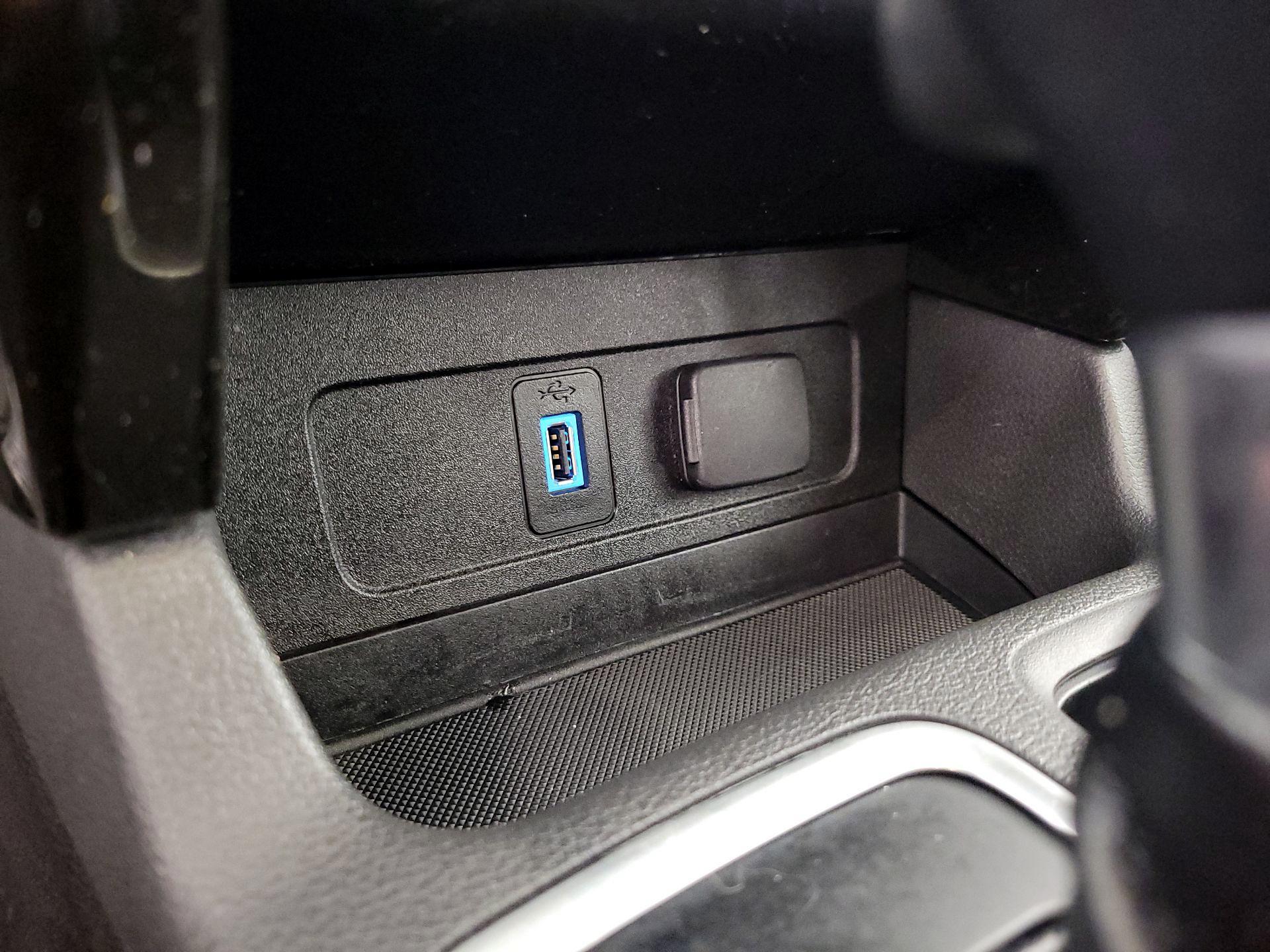 Thumbnail: 2017 Ford Escape - 18