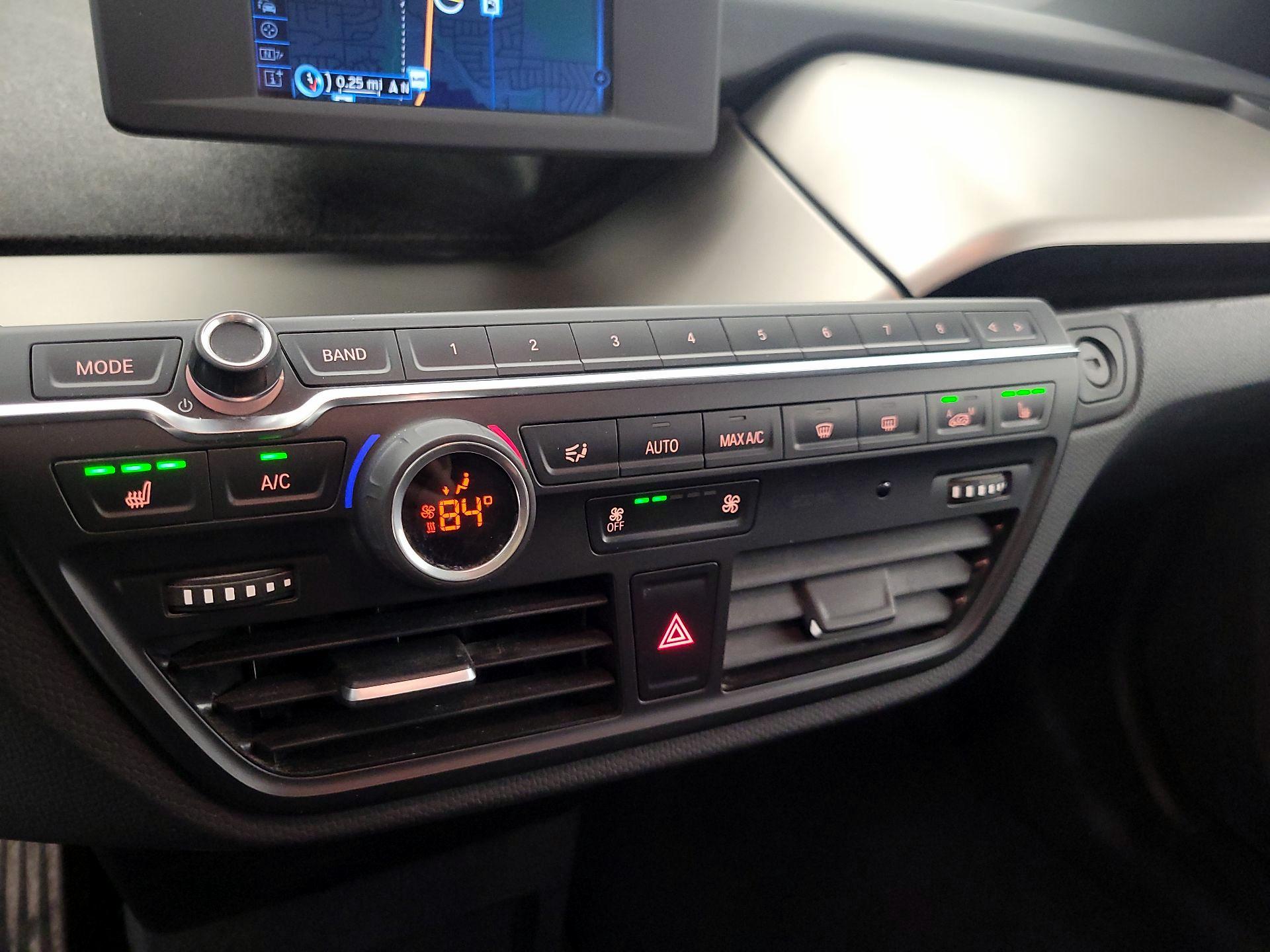 Thumbnail: 2017 BMW i3 - 17