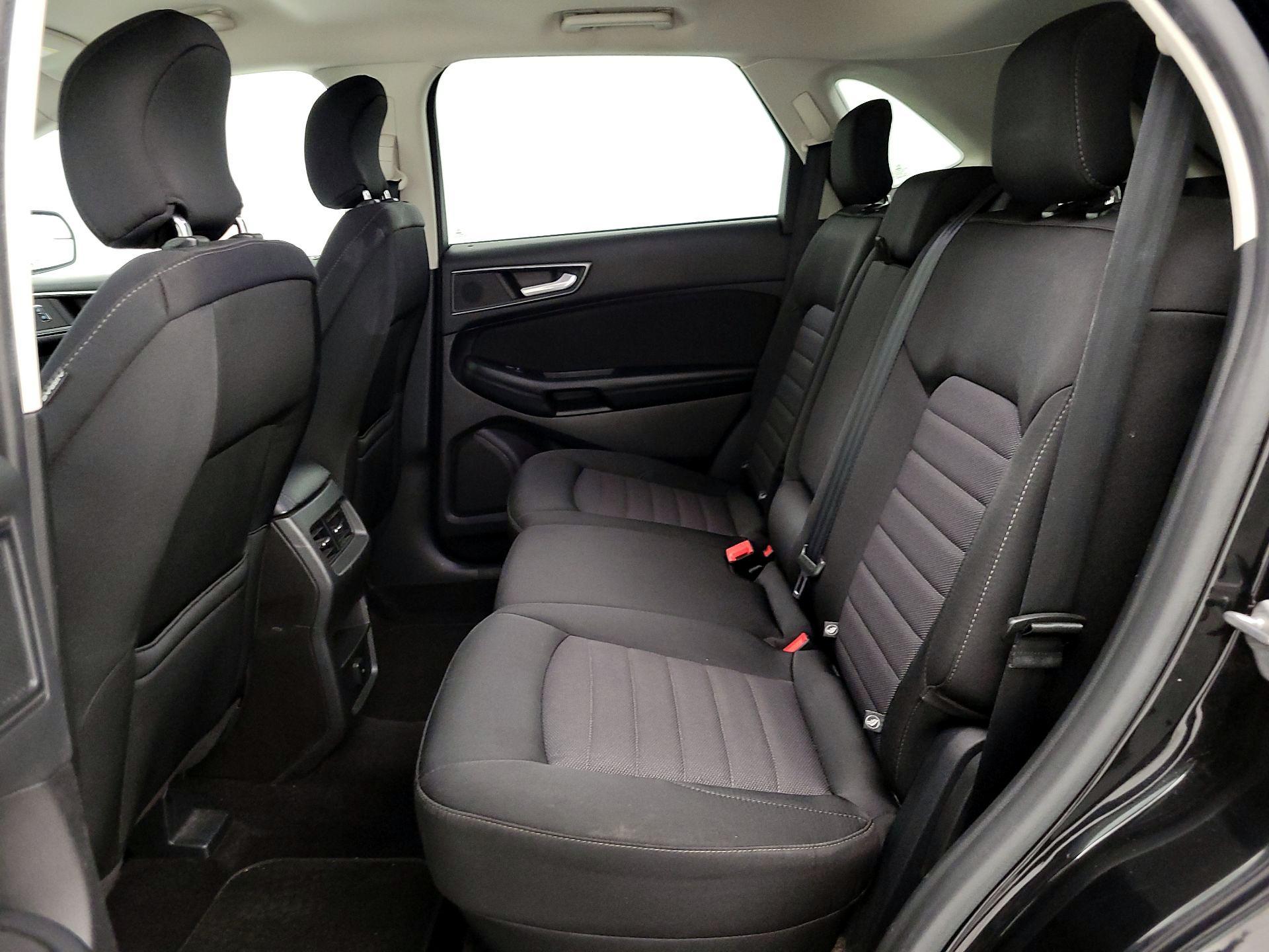 Thumbnail: 2017 Ford Edge - 19