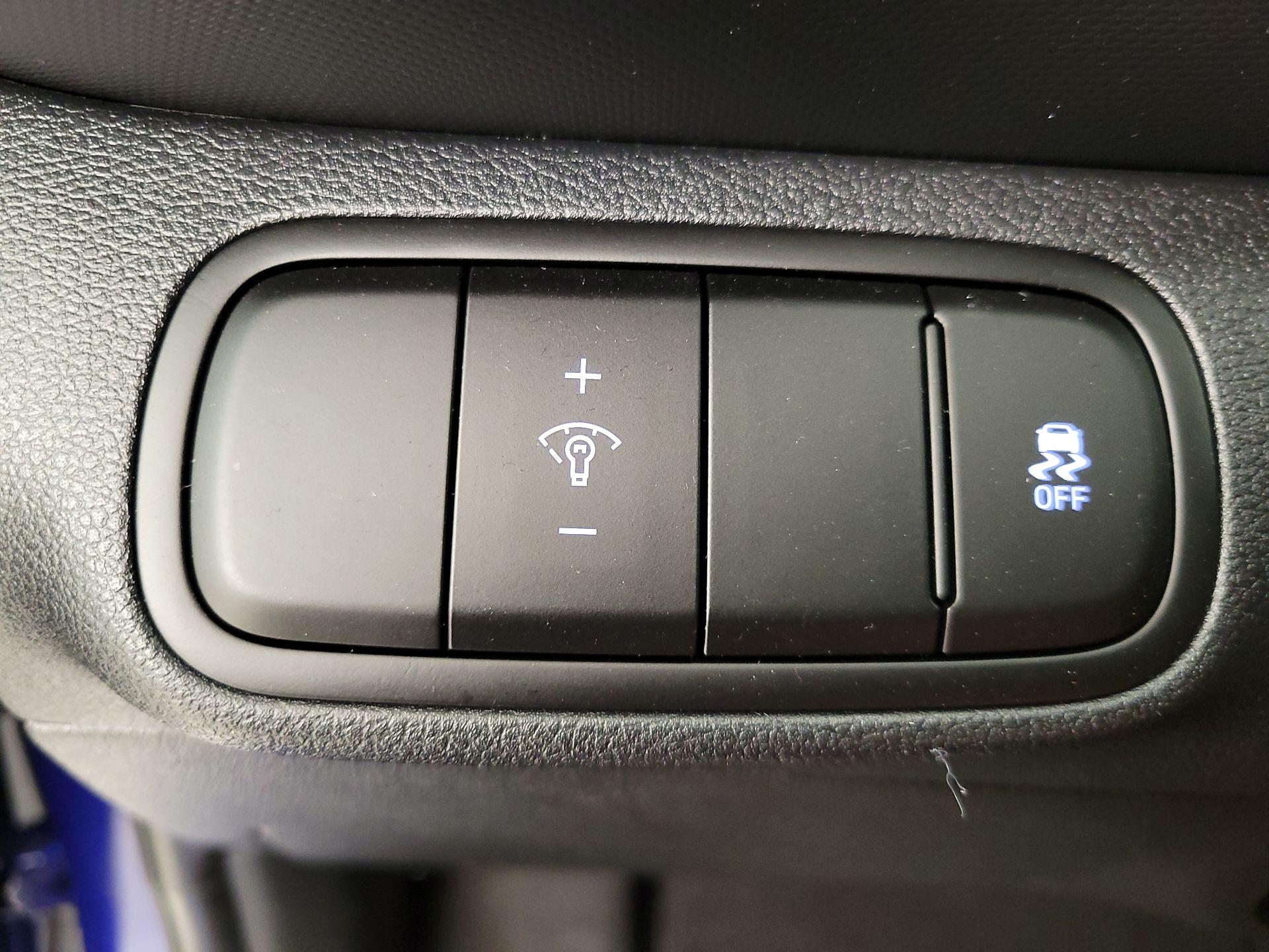 Thumbnail: 2025 Hyundai Venue - 13