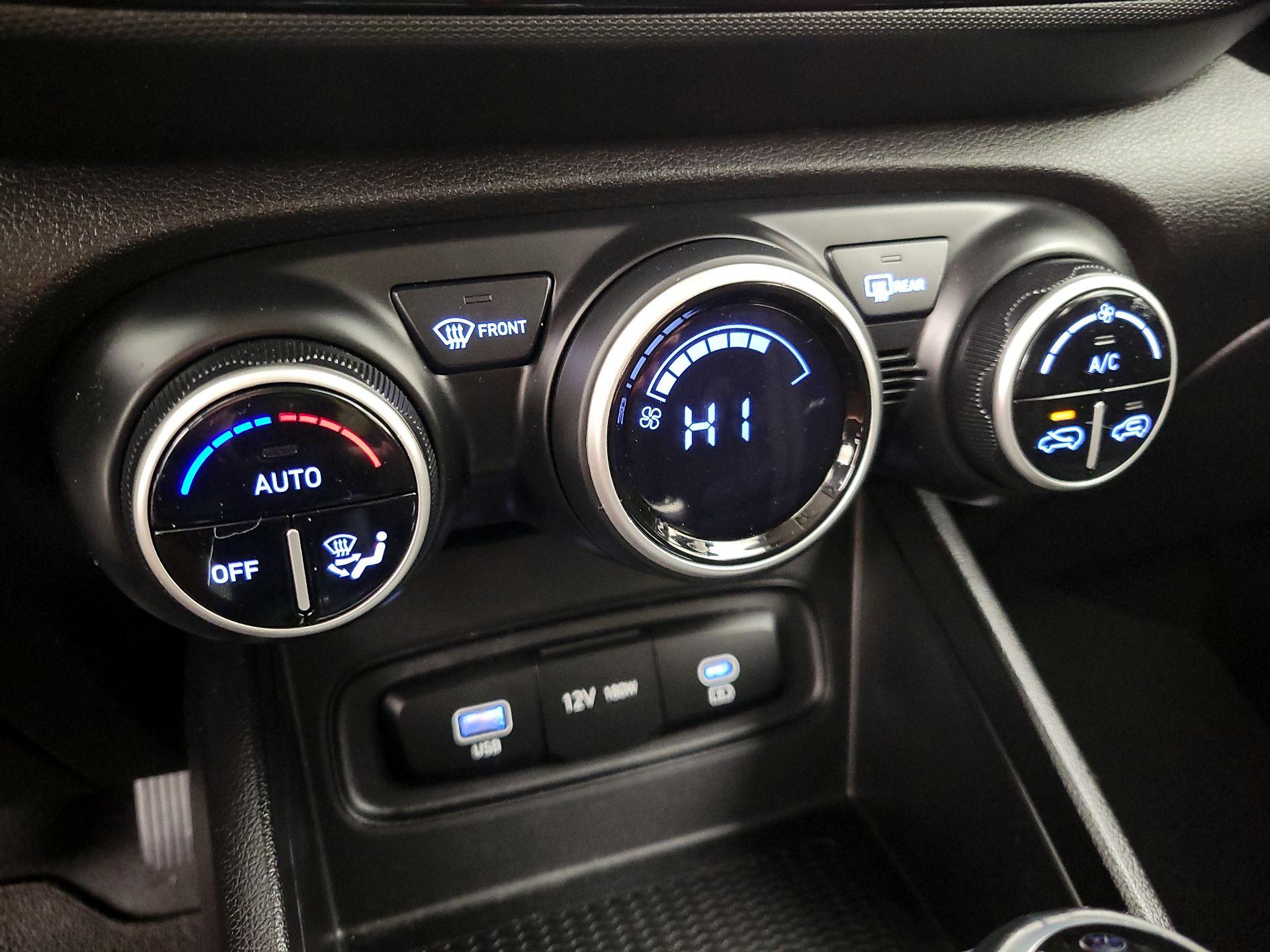 Thumbnail: 2025 Hyundai Venue - 16