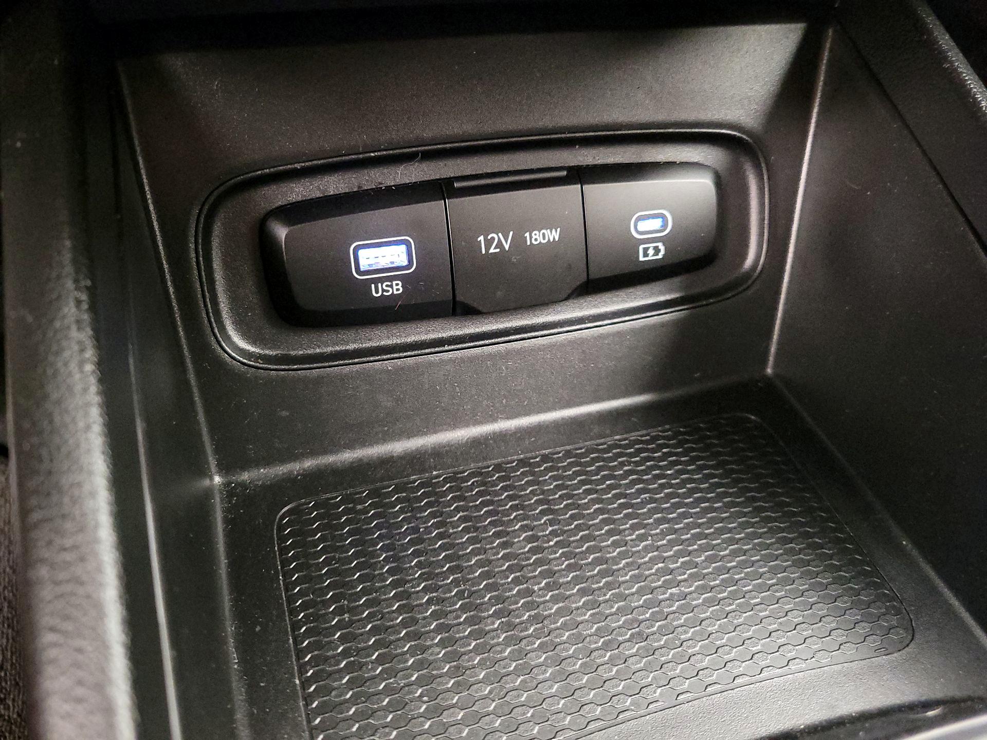 Thumbnail: 2025 Hyundai Venue - 18