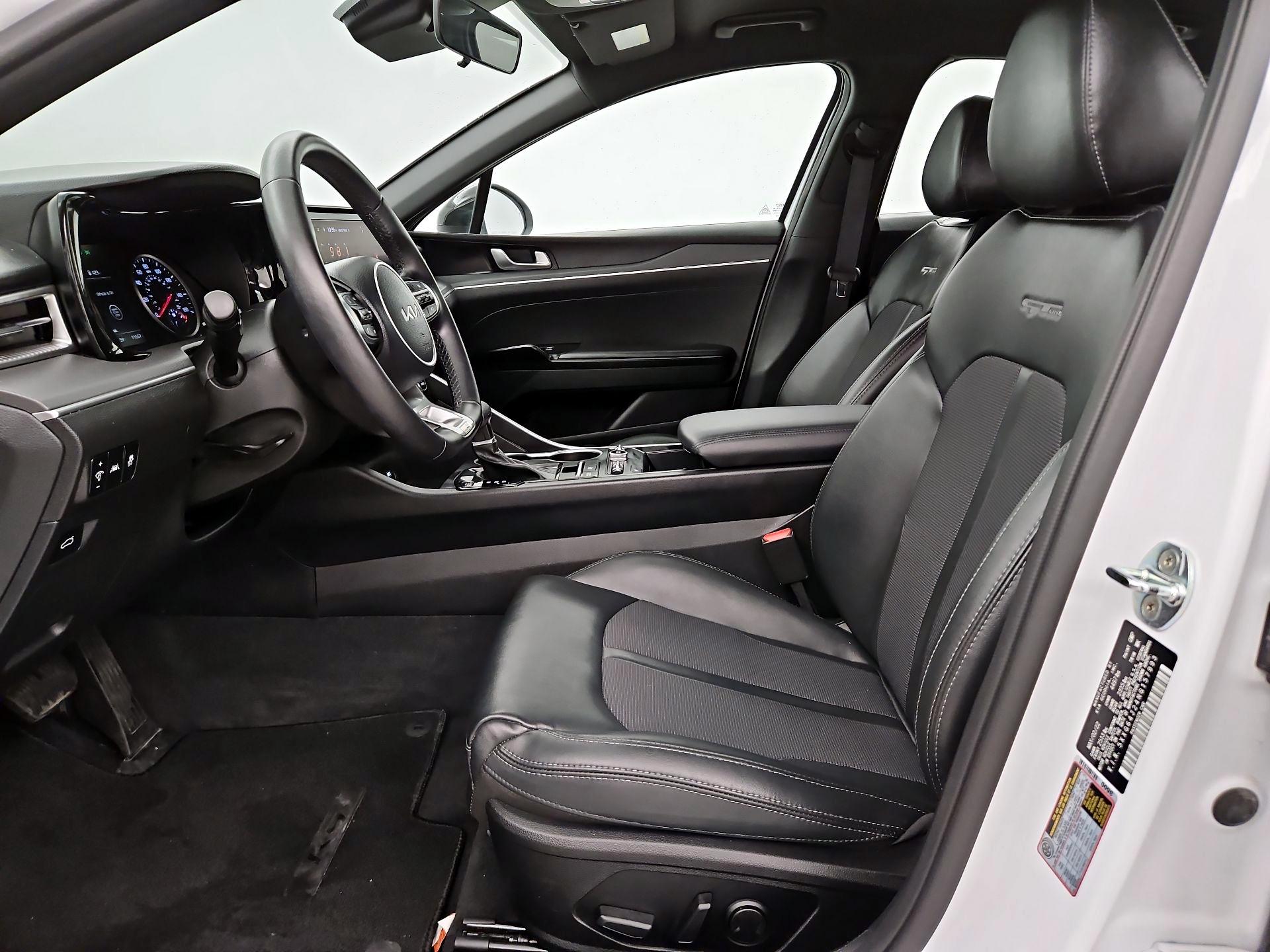 Thumbnail: 2022 Kia K5 - 11