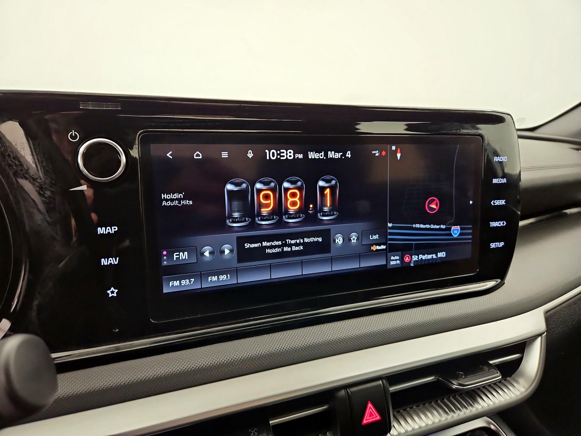 Thumbnail: 2022 Kia K5 - 16