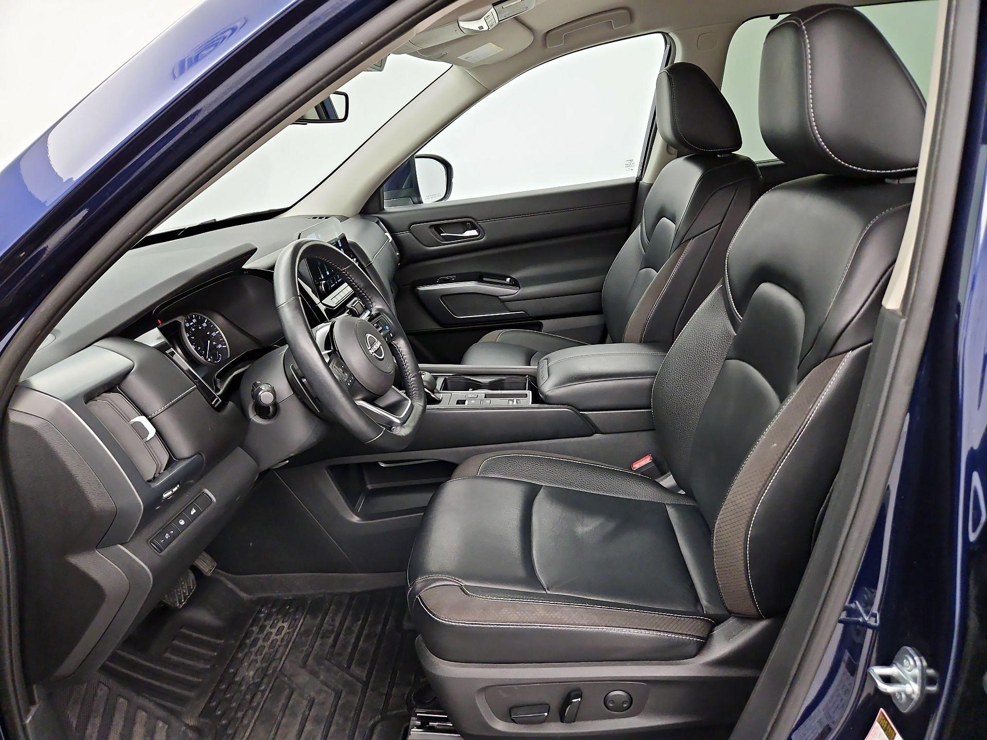 Thumbnail: 2023 Nissan Pathfinder - 11