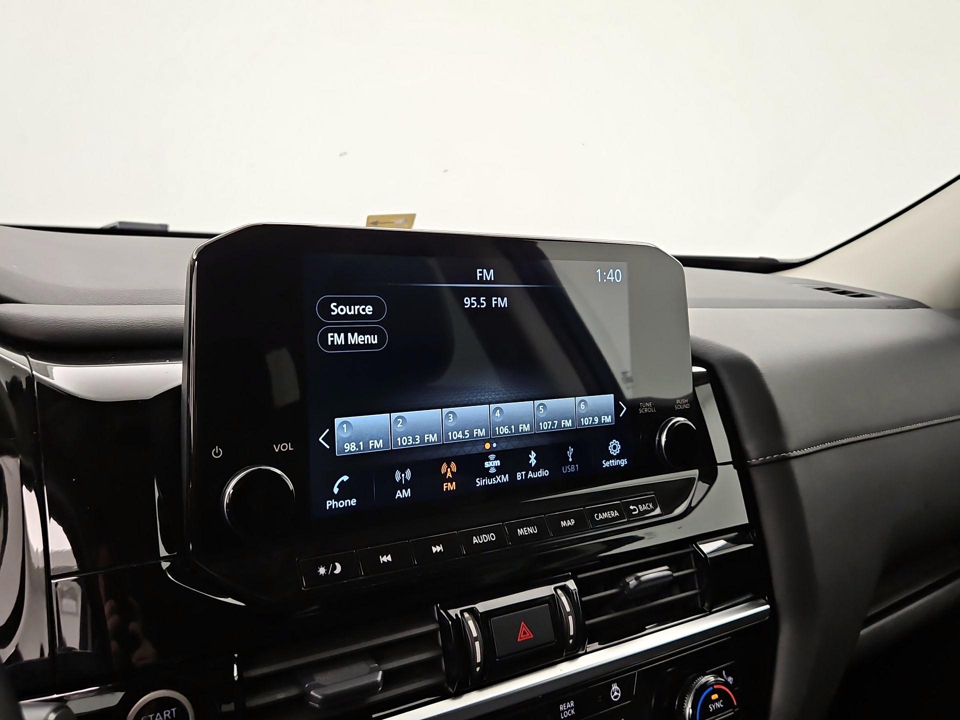 Thumbnail: 2023 Nissan Pathfinder - 16