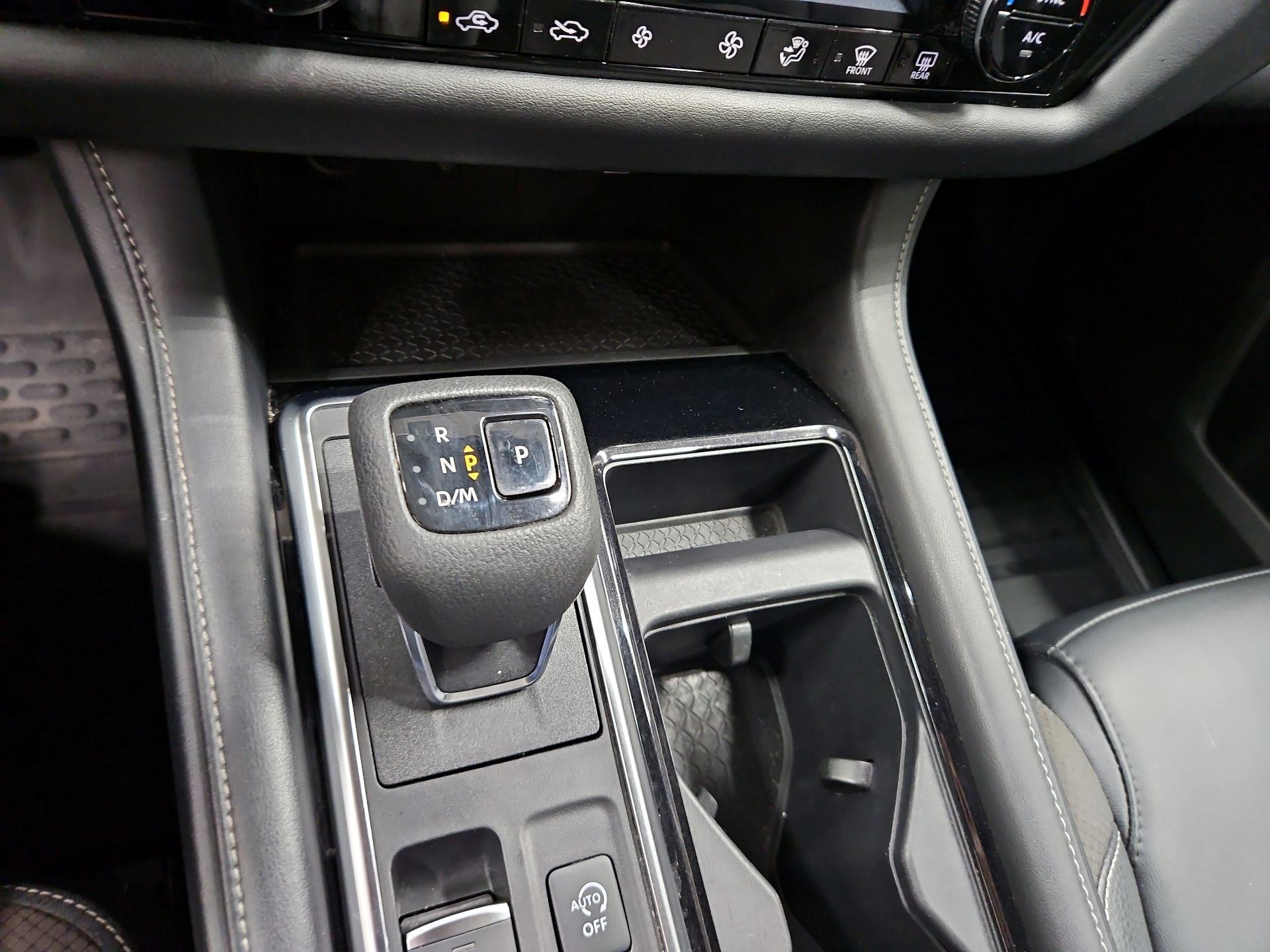 Thumbnail: 2023 Nissan Pathfinder - 18