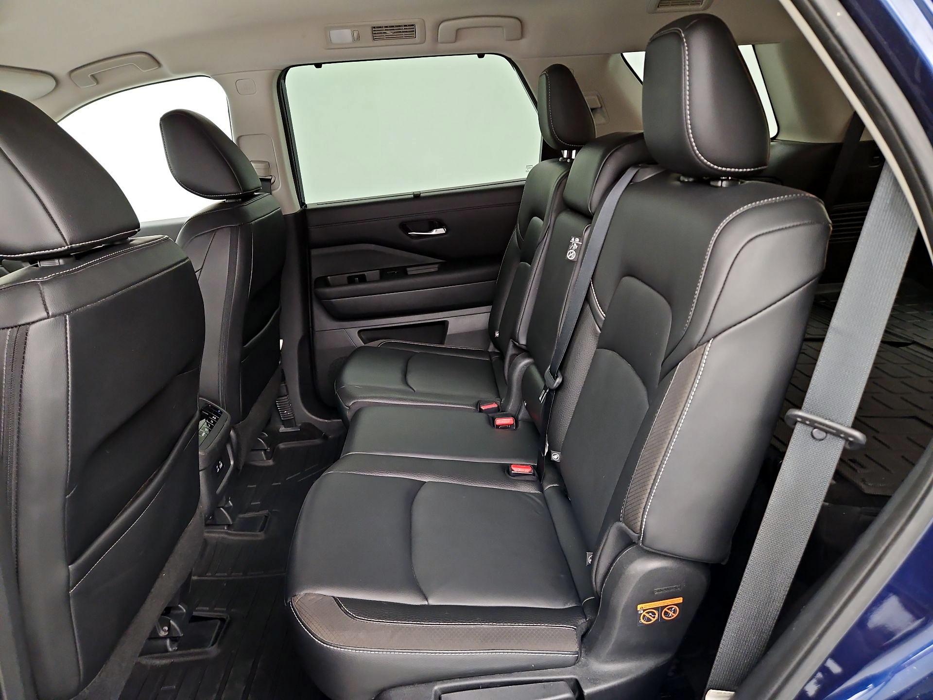 Thumbnail: 2023 Nissan Pathfinder - 20